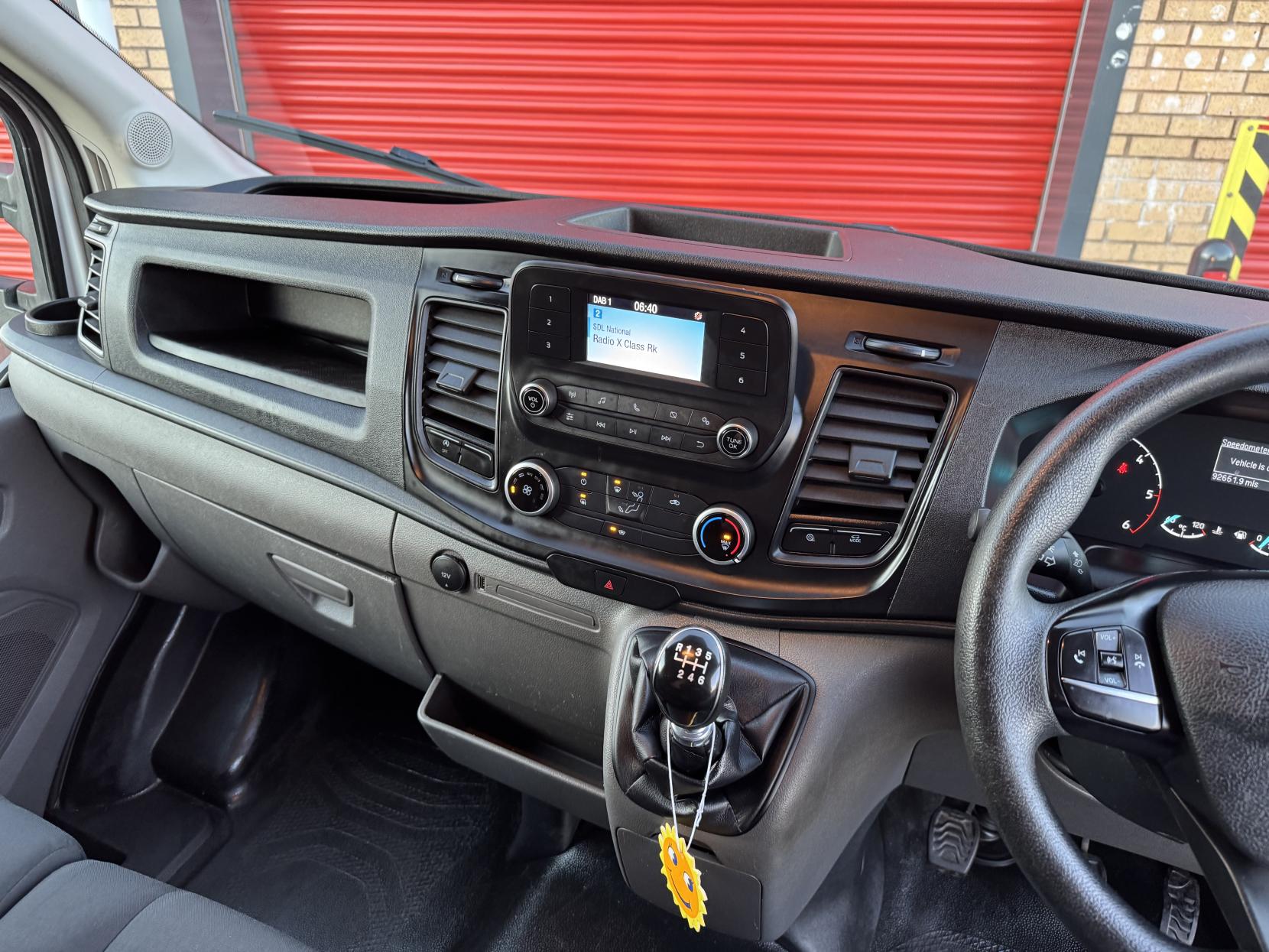 Ford Transit 2.0 350 EcoBlue Leader Luton 3dr Diesel Manual RWD L3 Euro 6 (s/s) (130 ps)