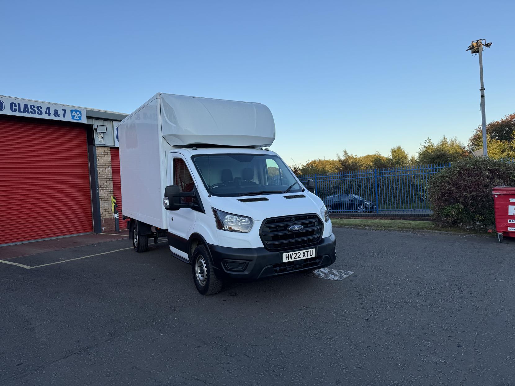Ford Transit 2.0 350 EcoBlue Leader Luton 3dr Diesel Manual RWD L3 Euro 6 (s/s) (130 ps)