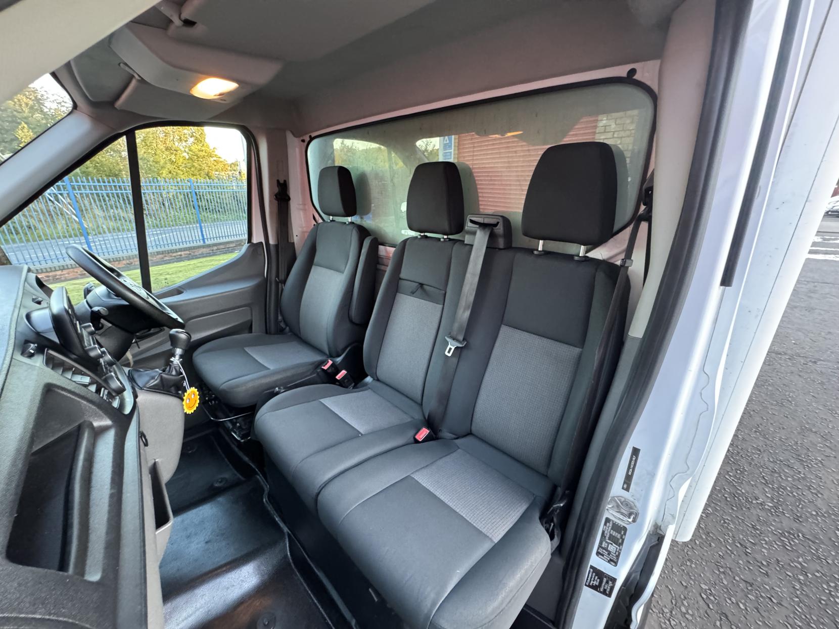 Ford Transit 2.0 350 EcoBlue Leader Luton 3dr Diesel Manual RWD L3 Euro 6 (s/s) (130 ps)