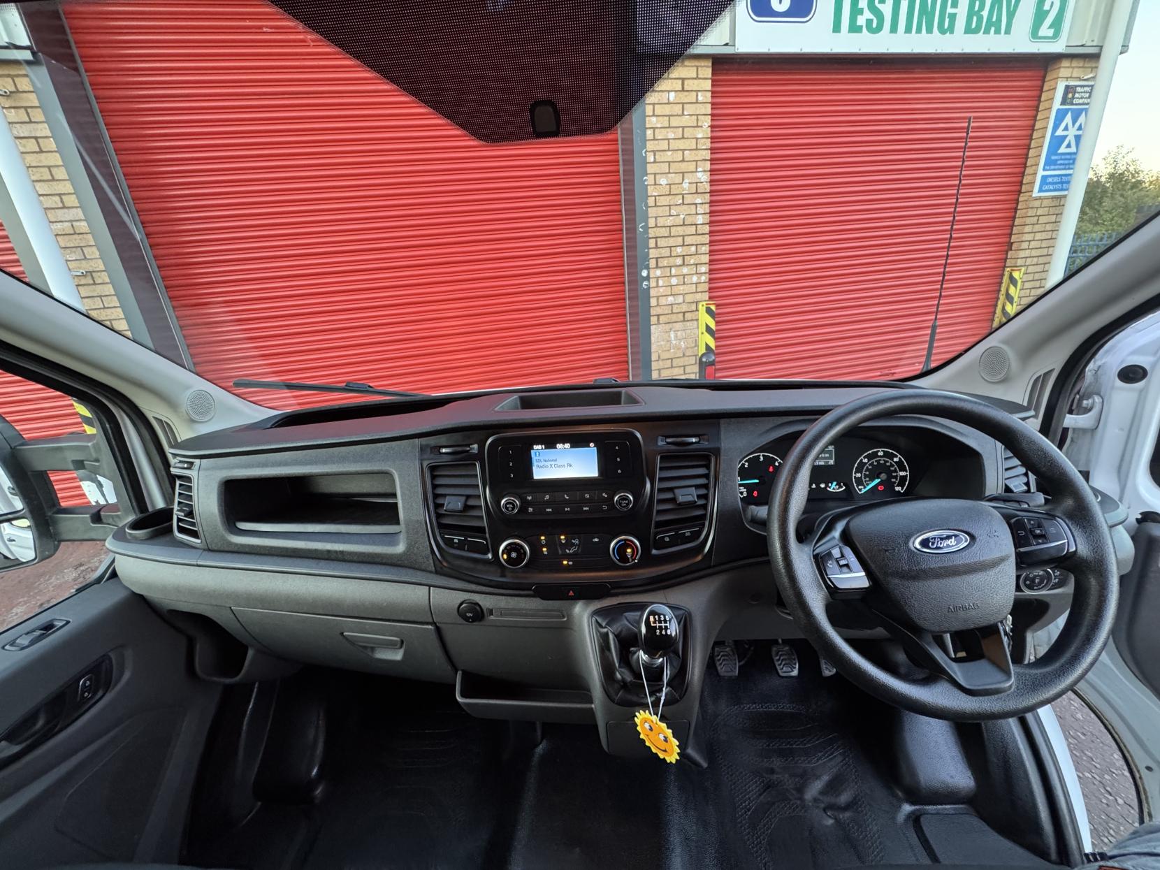 Ford Transit 2.0 350 EcoBlue Leader Luton 3dr Diesel Manual RWD L3 Euro 6 (s/s) (130 ps)