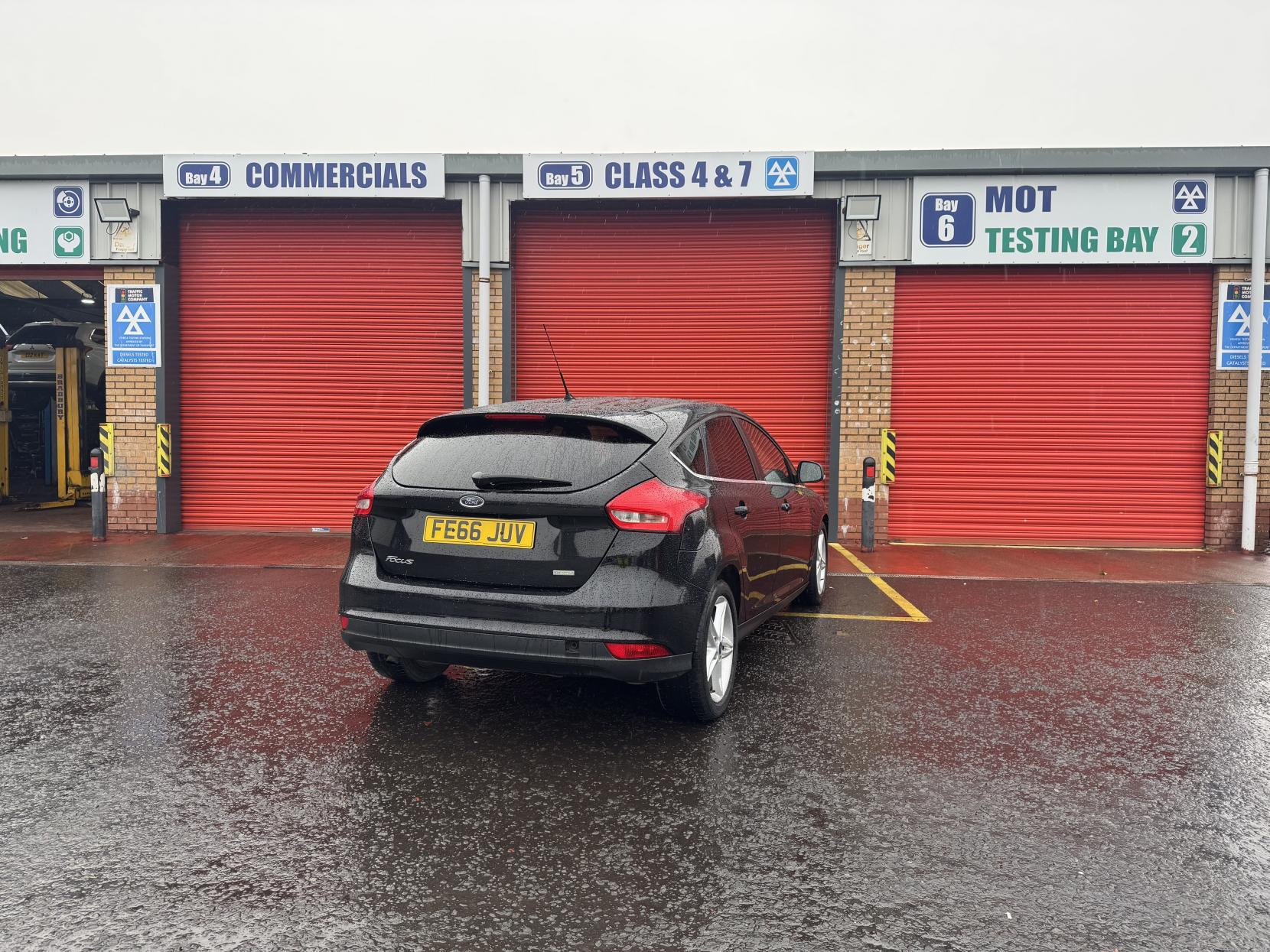 Ford Focus 1.0T EcoBoost Zetec Hatchback 5dr Petrol Manual Euro 6 (s/s) (125 ps)