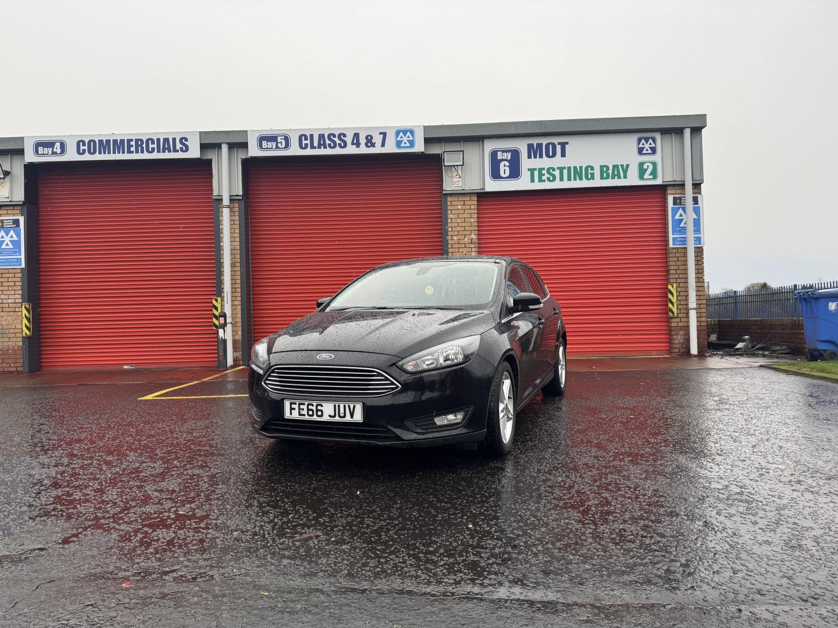 Ford Focus 1.0T EcoBoost Zetec Hatchback 5dr Petrol Manual Euro 6 (s/s) (125 ps)