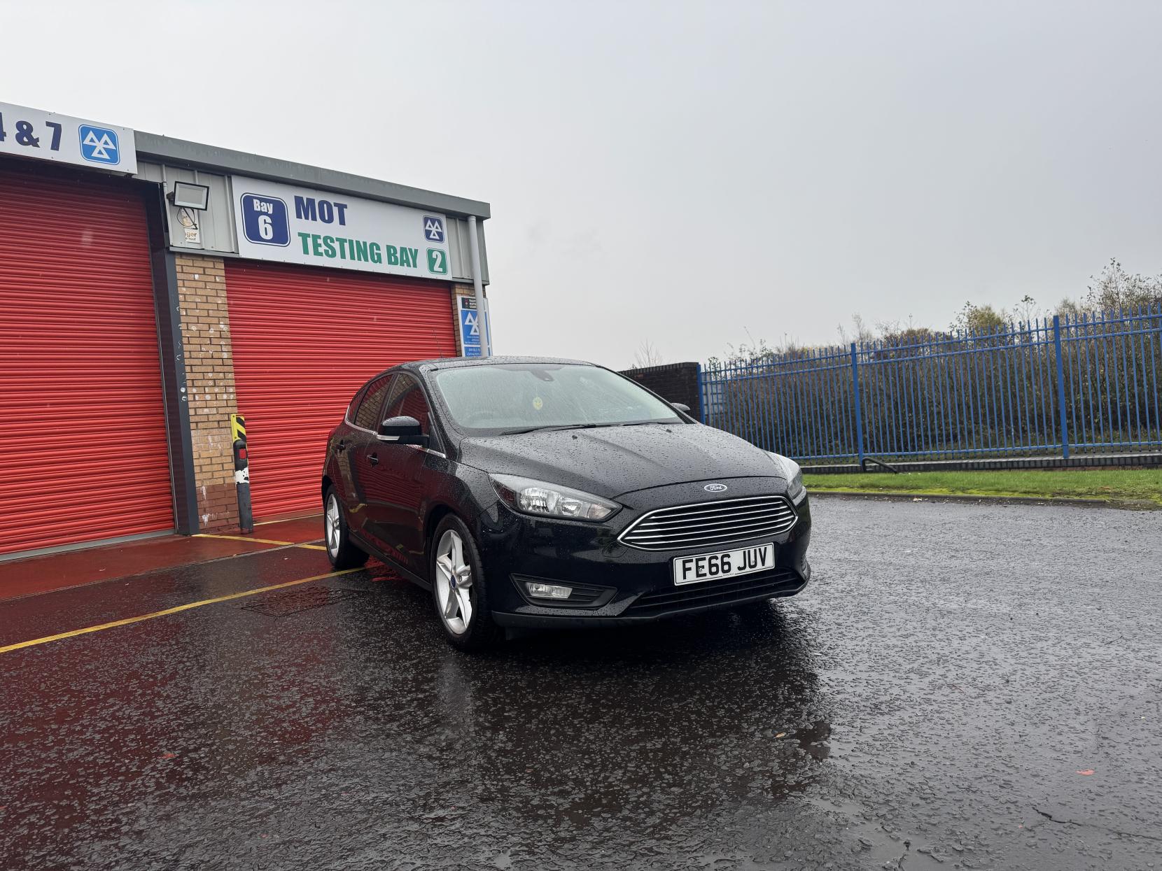 Ford Focus 1.0T EcoBoost Zetec Hatchback 5dr Petrol Manual Euro 6 (s/s) (125 ps)