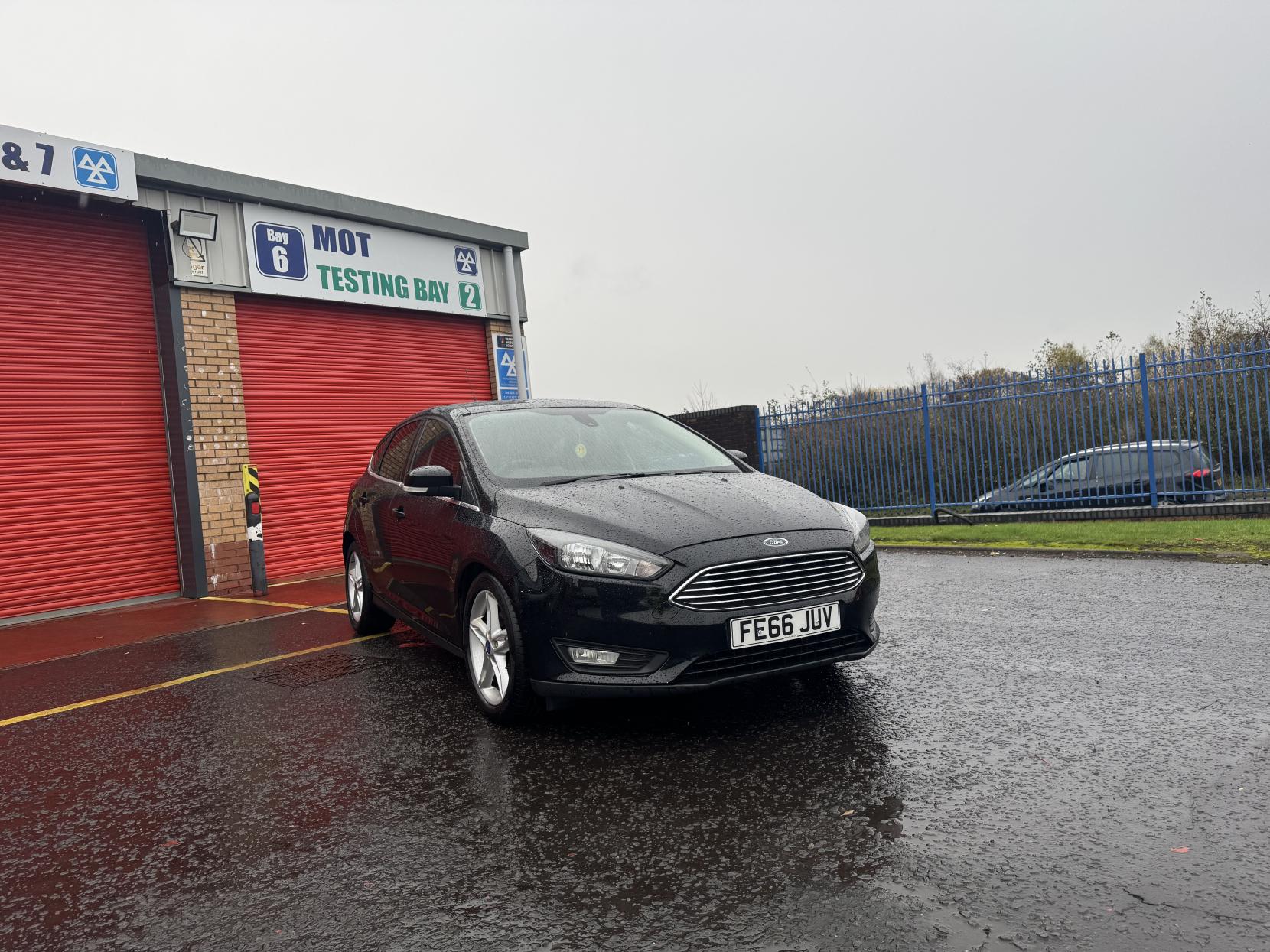 Ford Focus 1.0T EcoBoost Zetec Hatchback 5dr Petrol Manual Euro 6 (s/s) (125 ps)