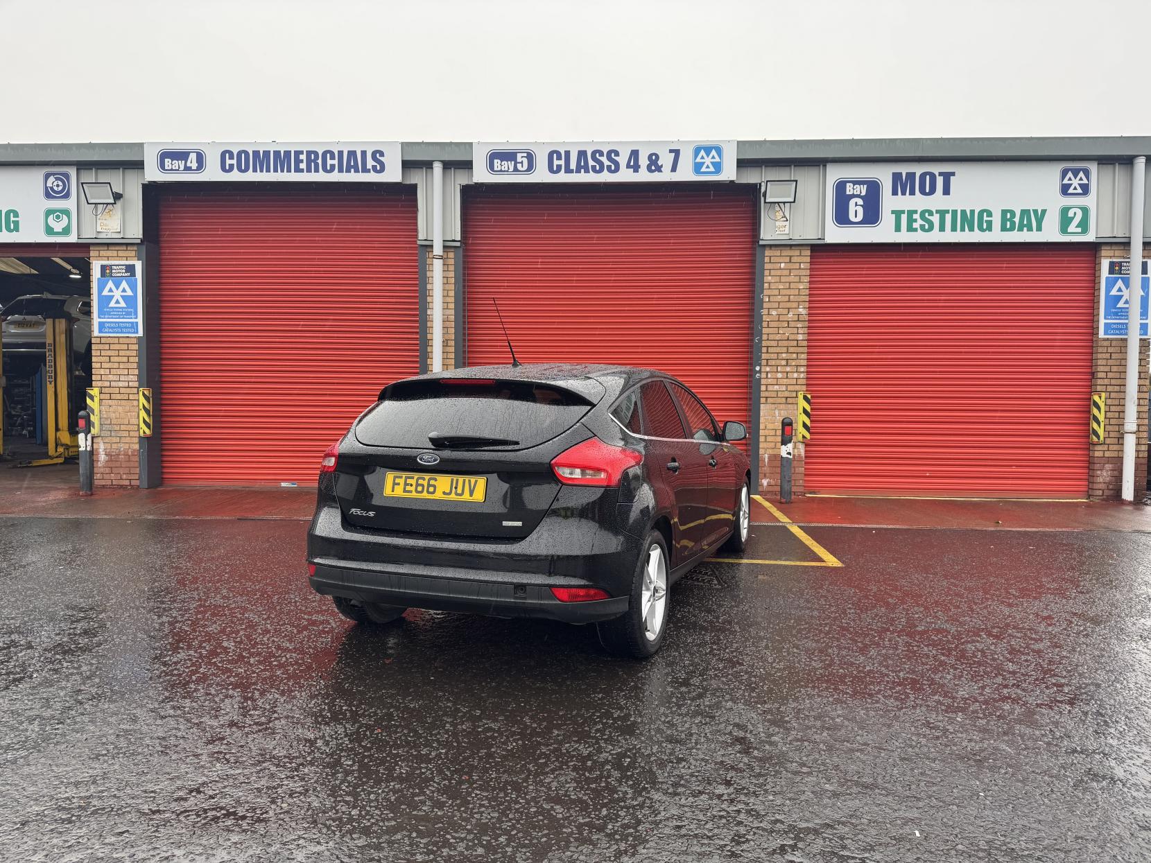 Ford Focus 1.0T EcoBoost Zetec Hatchback 5dr Petrol Manual Euro 6 (s/s) (125 ps)