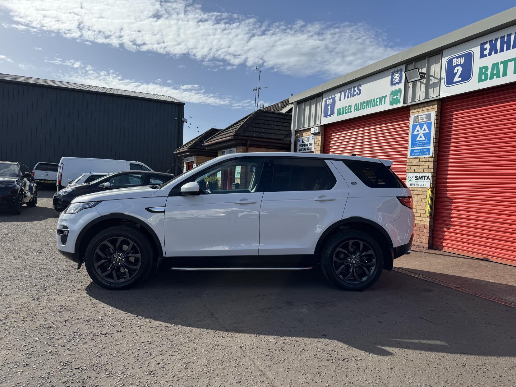 Land Rover Discovery Sport 2.0 TD4 HSE SUV 5dr Diesel Auto 4WD Euro 6 (s/s) (180 ps)