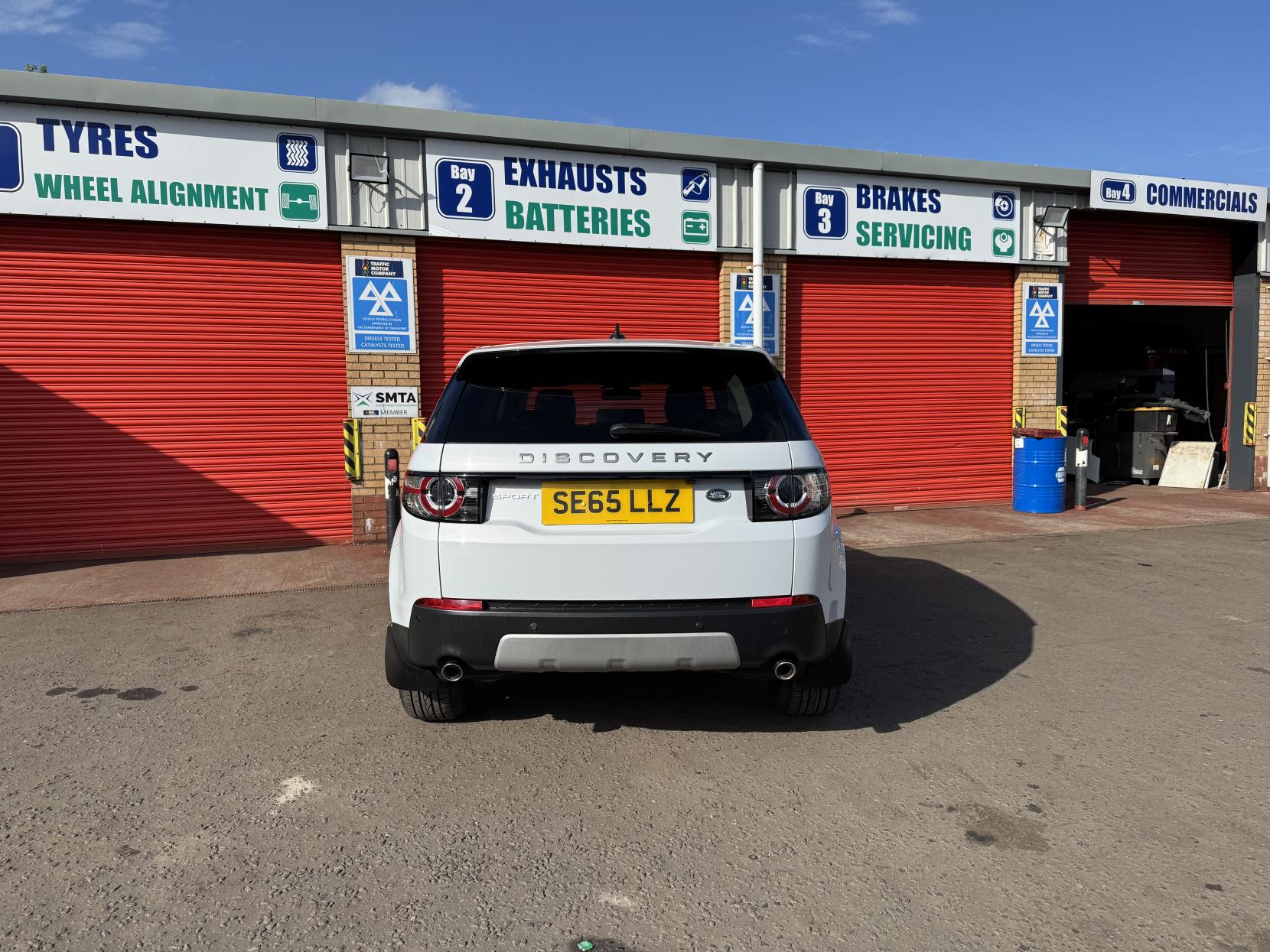 Land Rover Discovery Sport 2.0 TD4 HSE SUV 5dr Diesel Auto 4WD Euro 6 (s/s) (180 ps)