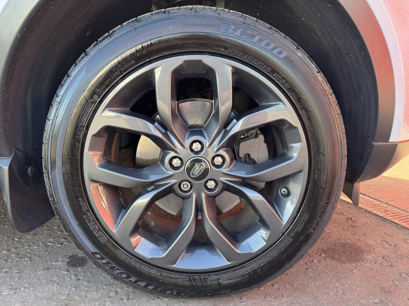 Land Rover Discovery Sport 2.0 TD4 HSE SUV 5dr Diesel Auto 4WD Euro 6 (s/s) (180 ps)