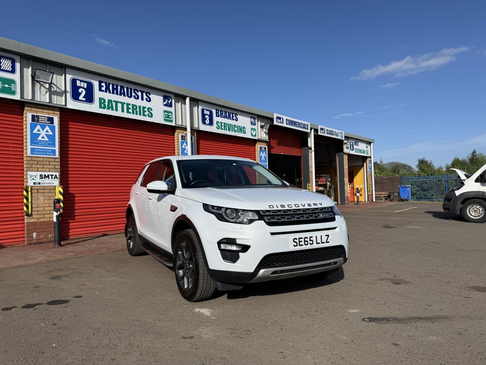 Land Rover Discovery Sport 2.0 TD4 HSE SUV 5dr Diesel Auto 4WD Euro 6 (s/s) (180 ps)