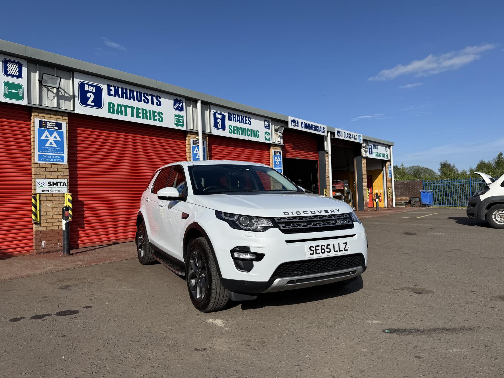Land Rover Discovery Sport 2.0 TD4 HSE SUV 5dr Diesel Auto 4WD Euro 6 (s/s) (180 ps)