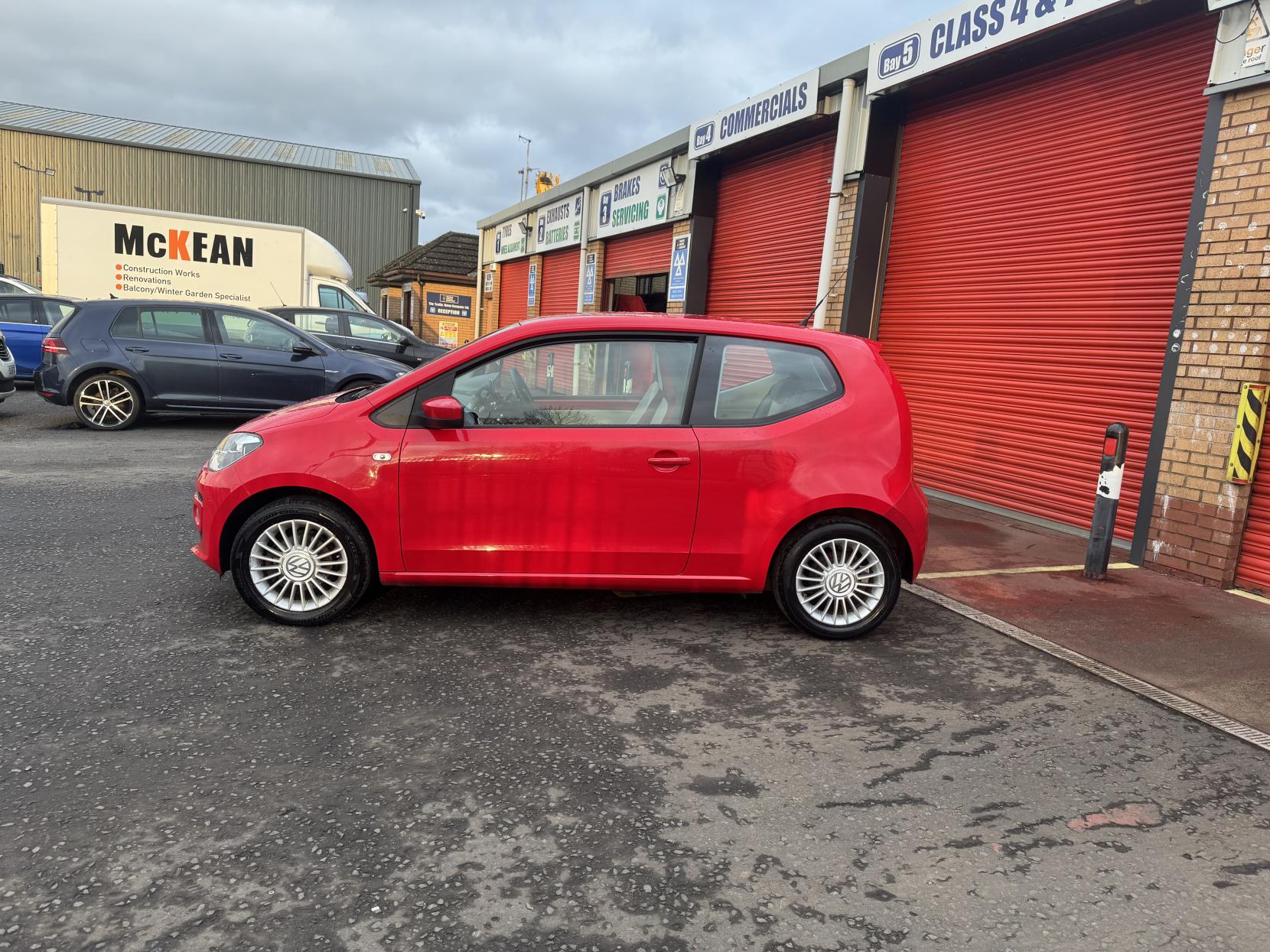Volkswagen up! 1.0 High up! Hatchback 3dr Petrol Manual Euro 5 (75 ps)