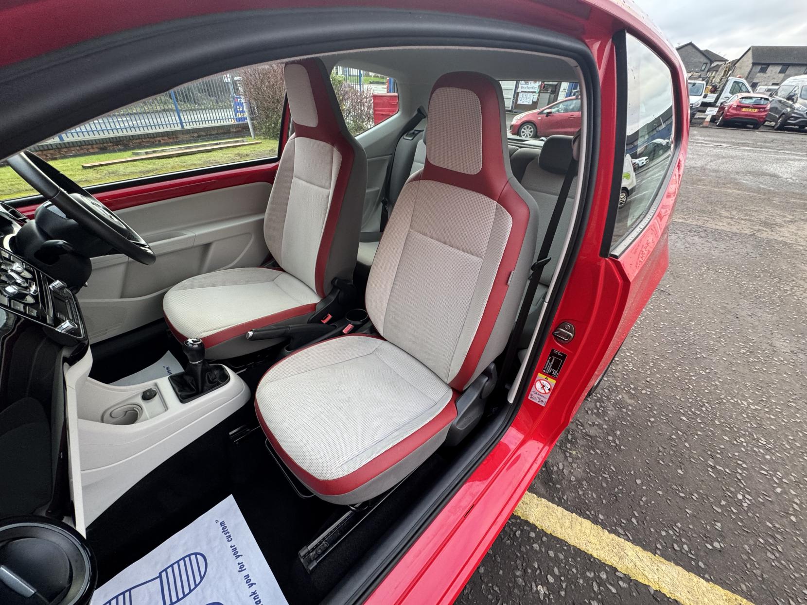 Volkswagen up! 1.0 High up! Hatchback 3dr Petrol Manual Euro 5 (75 ps)