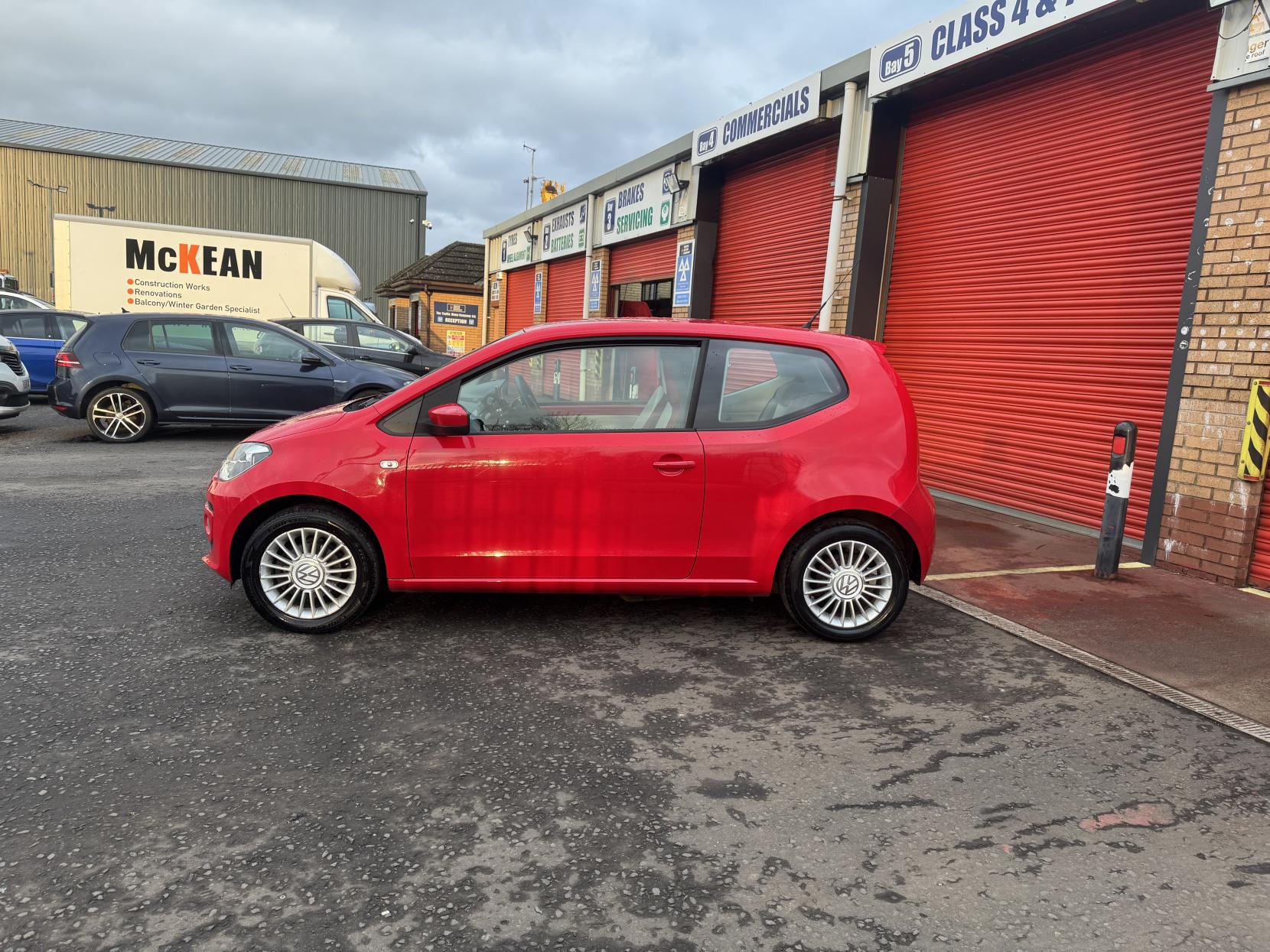 Volkswagen up! 1.0 High up! Hatchback 3dr Petrol Manual Euro 5 (75 ps)