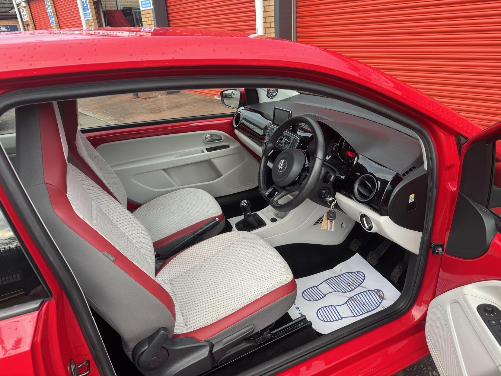 Volkswagen up! 1.0 High up! Hatchback 3dr Petrol Manual Euro 5 (75 ps)