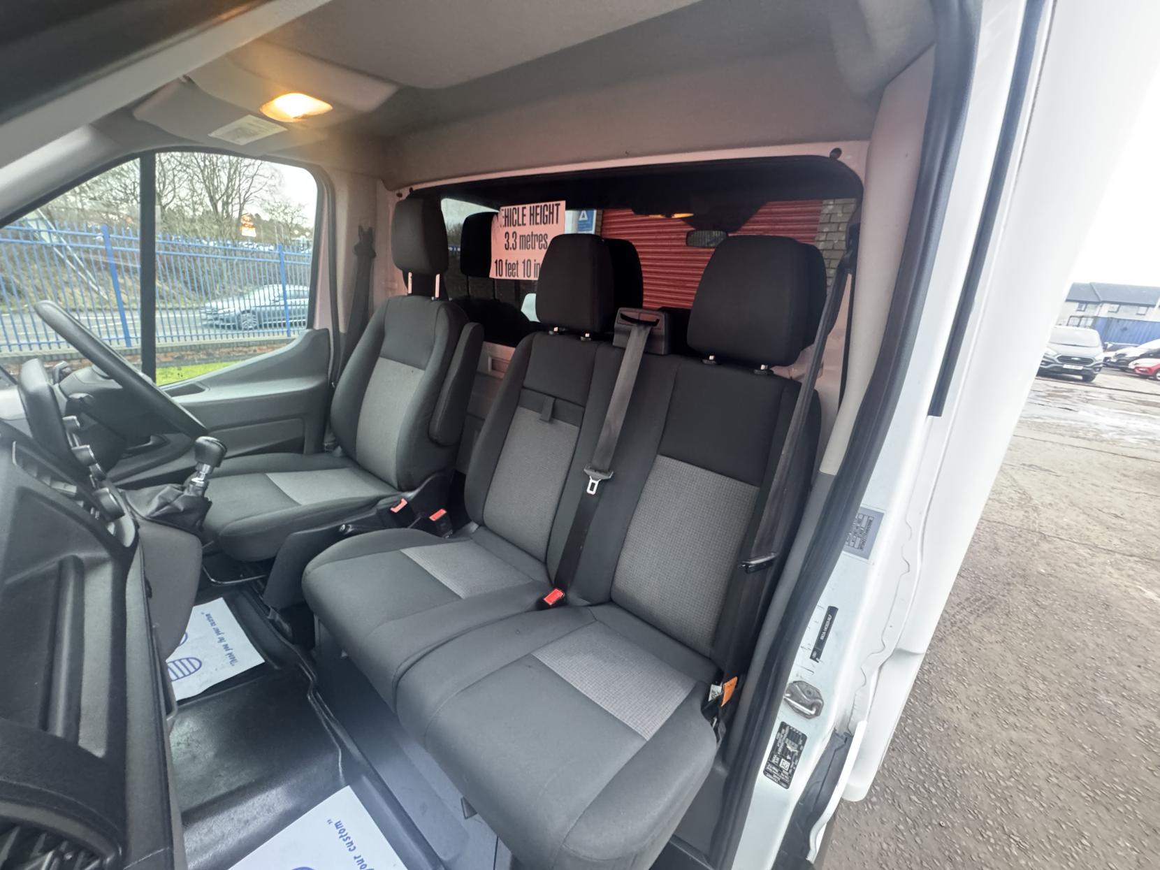 Ford Transit 2.0 350 EcoBlue Leader Luton 3dr Diesel Manual RWD L3 Euro 6 (s/s) (130 ps)