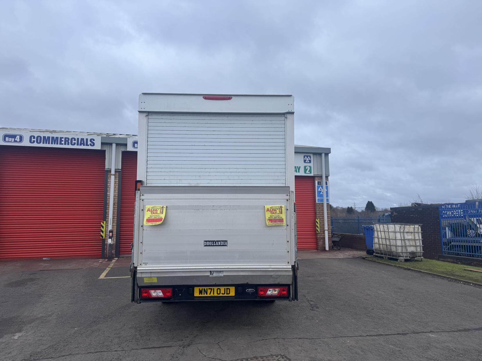 Ford Transit 2.0 350 EcoBlue Leader Luton 3dr Diesel Manual RWD L3 Euro 6 (s/s) (130 ps)