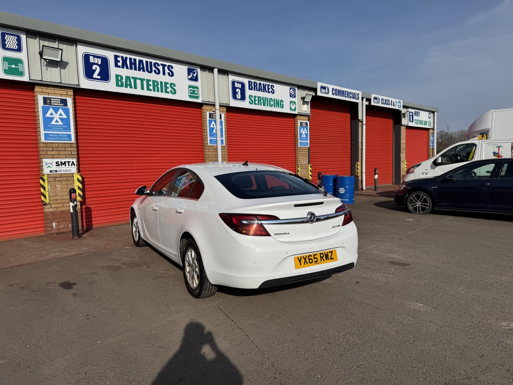 Vauxhall Insignia 2.0 CDTi ecoFLEX Design Nav Hatchback 5dr Diesel Manual Euro 5 (s/s) (140 ps)