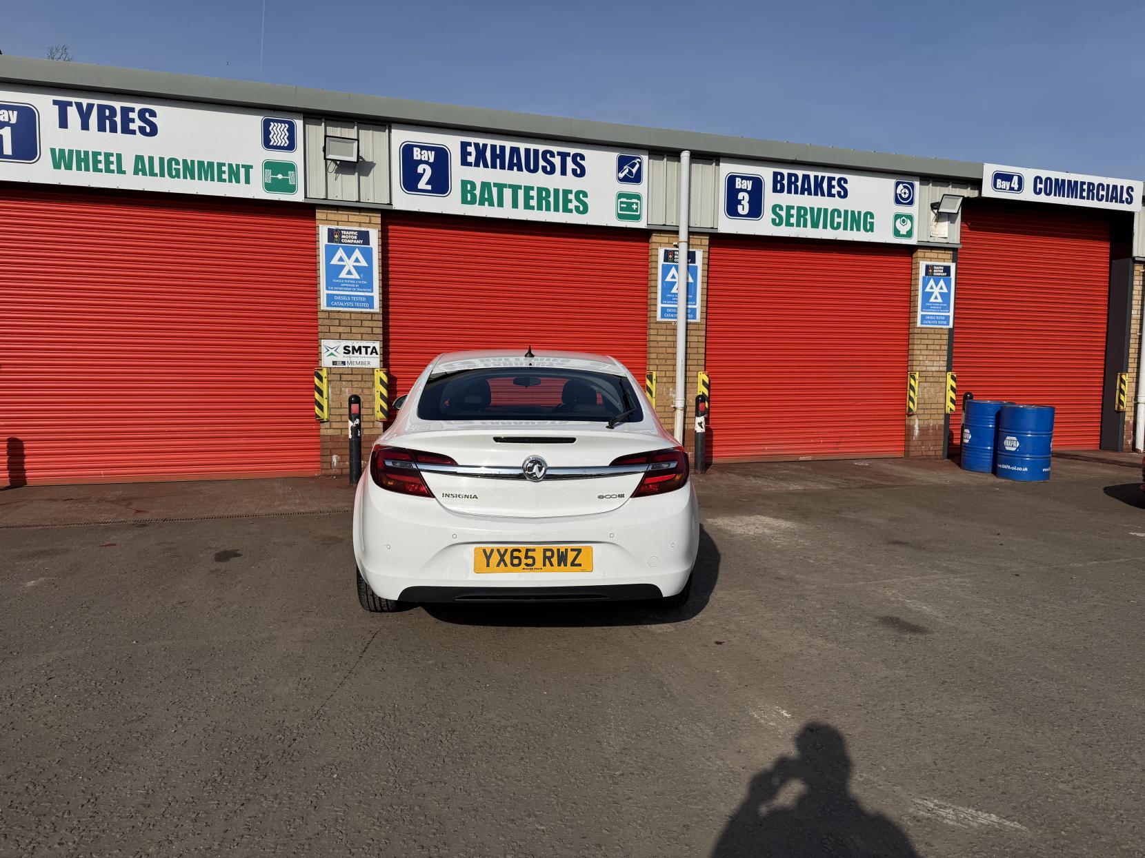 Vauxhall Insignia 2.0 CDTi ecoFLEX Design Nav Hatchback 5dr Diesel Manual Euro 5 (s/s) (140 ps)