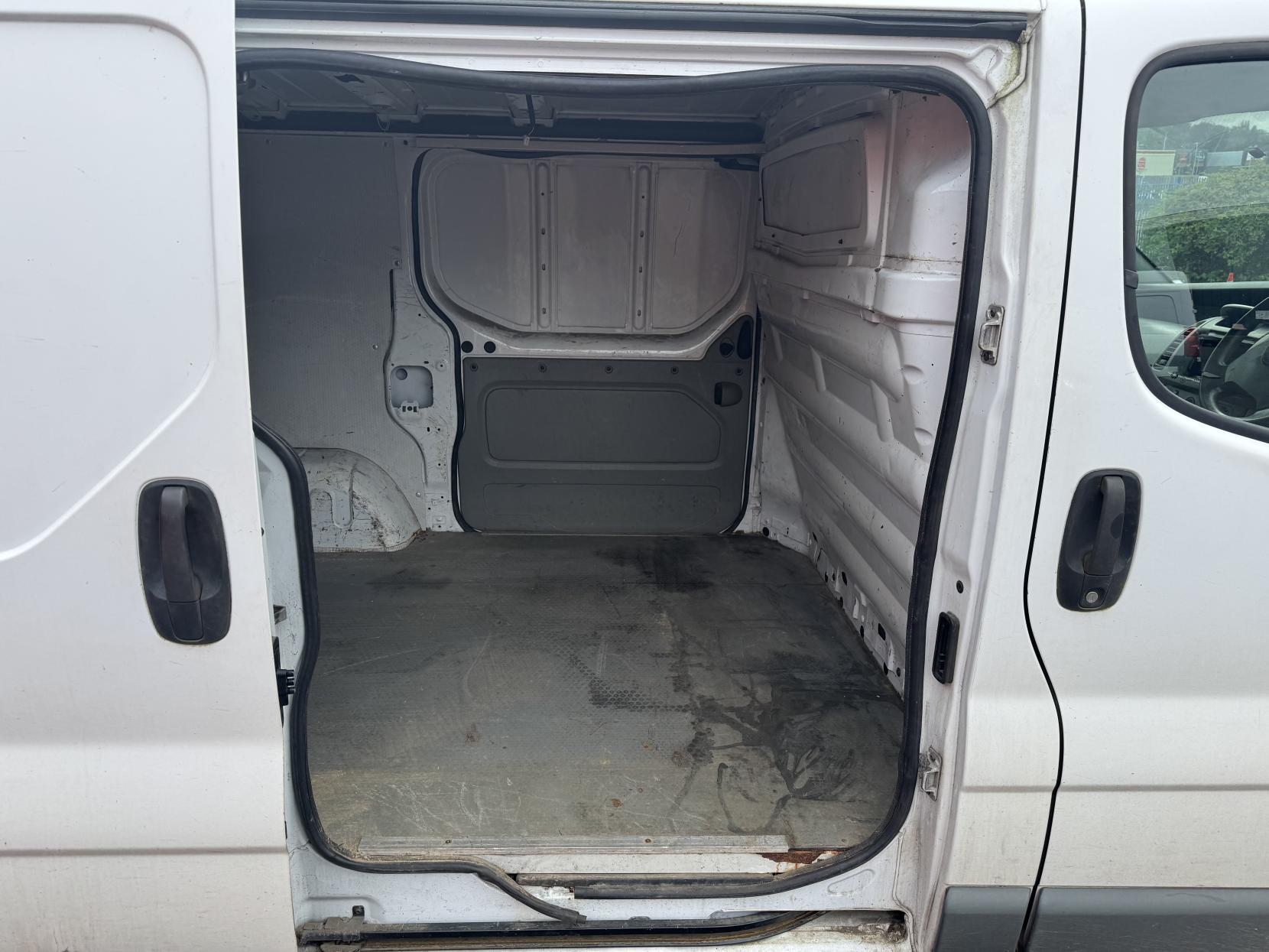 Vauxhall Vivaro 1.9 2900 CDTi Panel Van 4dr Diesel Manual FWD L1 (99 bhp)