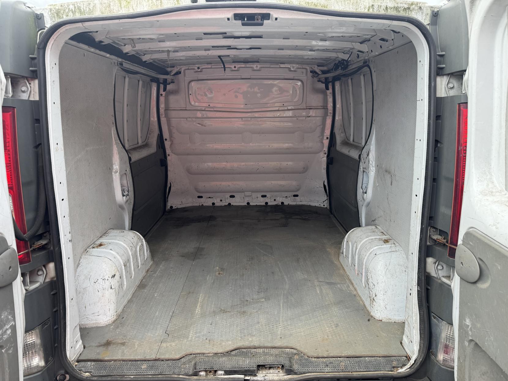 Vauxhall Vivaro 1.9 2900 CDTi Panel Van 4dr Diesel Manual FWD L1 (99 bhp)