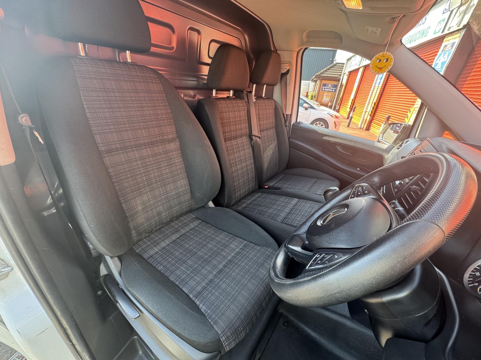 Mercedes-Benz Vito 1.6 111 CDI Panel Van 6dr Diesel Manual FWD L2 Euro 6 (114 ps)