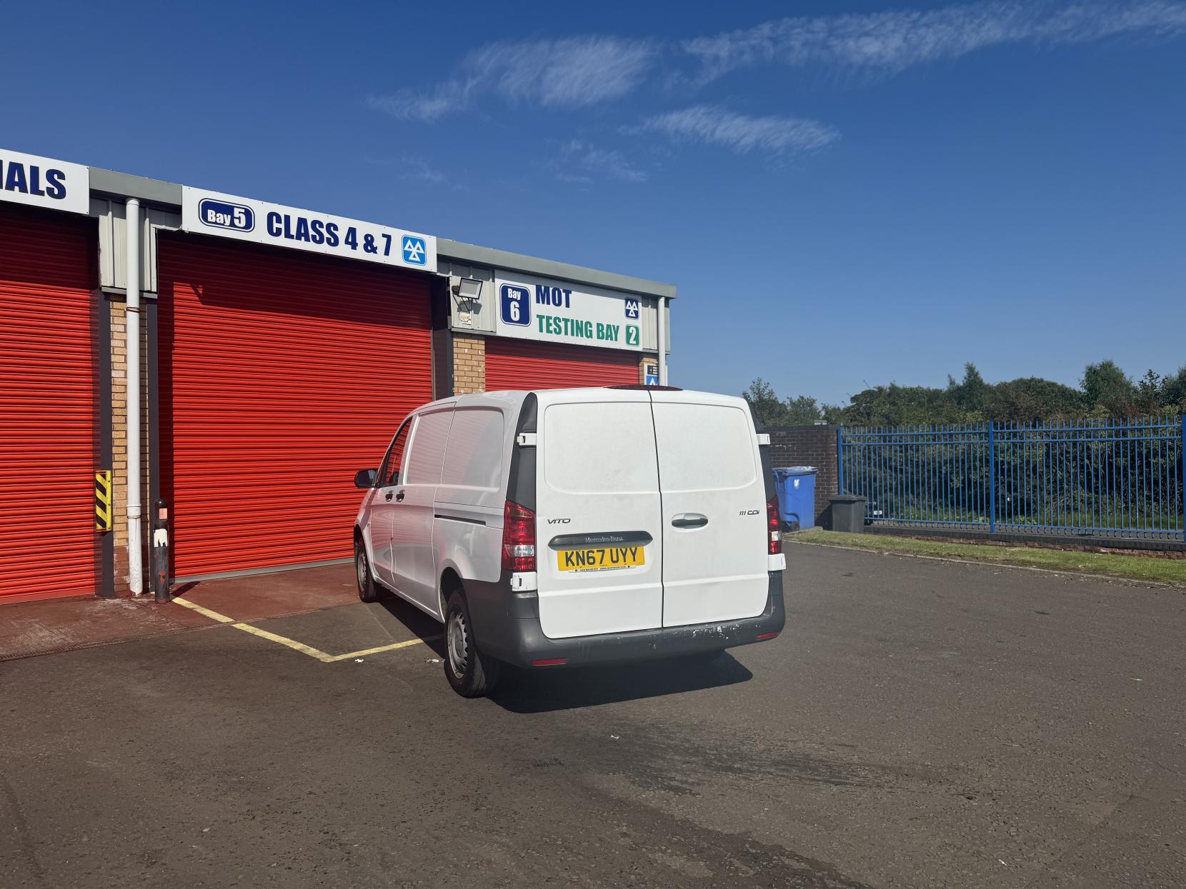 Mercedes-Benz Vito 1.6 111 CDI Panel Van 6dr Diesel Manual FWD L2 Euro 6 (114 ps)