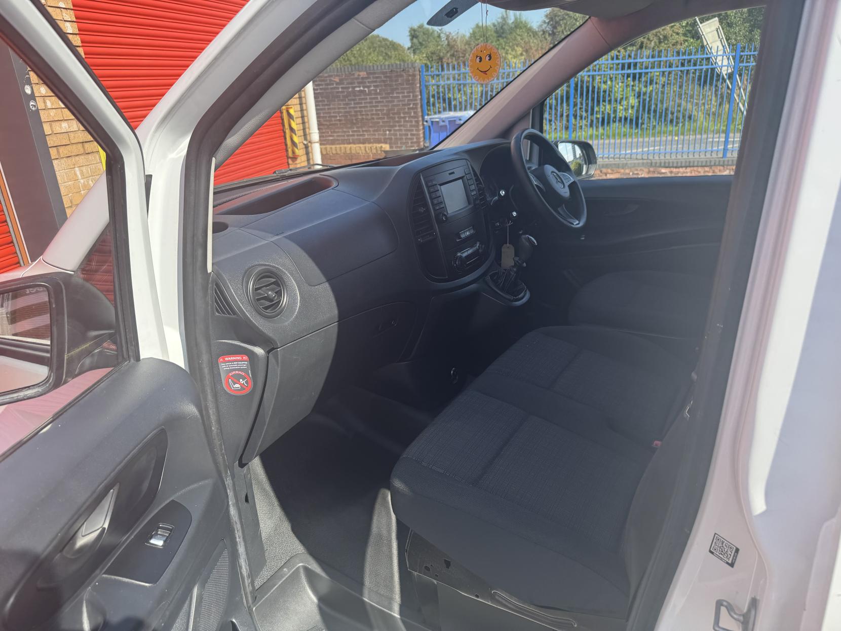 Mercedes-Benz Vito 1.6 111 CDI Panel Van 6dr Diesel Manual FWD L2 Euro 6 (114 ps)