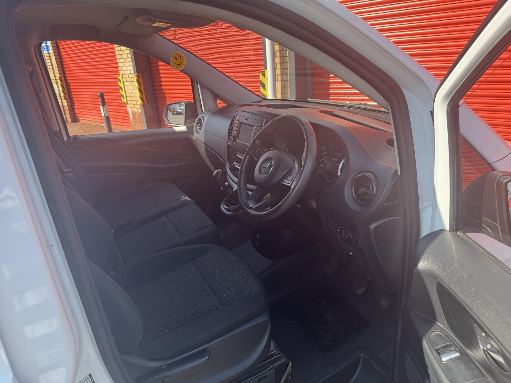 Mercedes-Benz Vito 1.6 111 CDI Panel Van 6dr Diesel Manual FWD L2 Euro 6 (114 ps)