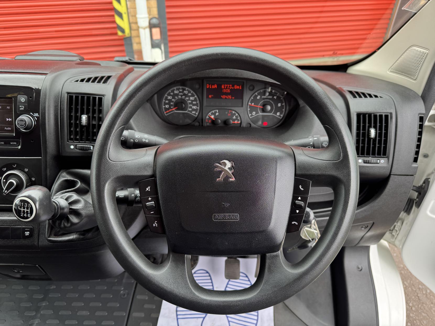 Peugeot Boxer 2.2 BlueHDi 335 Professional Panel Van 5dr Diesel Manual L3 H2 Euro 6 (s/s) (140 ps)