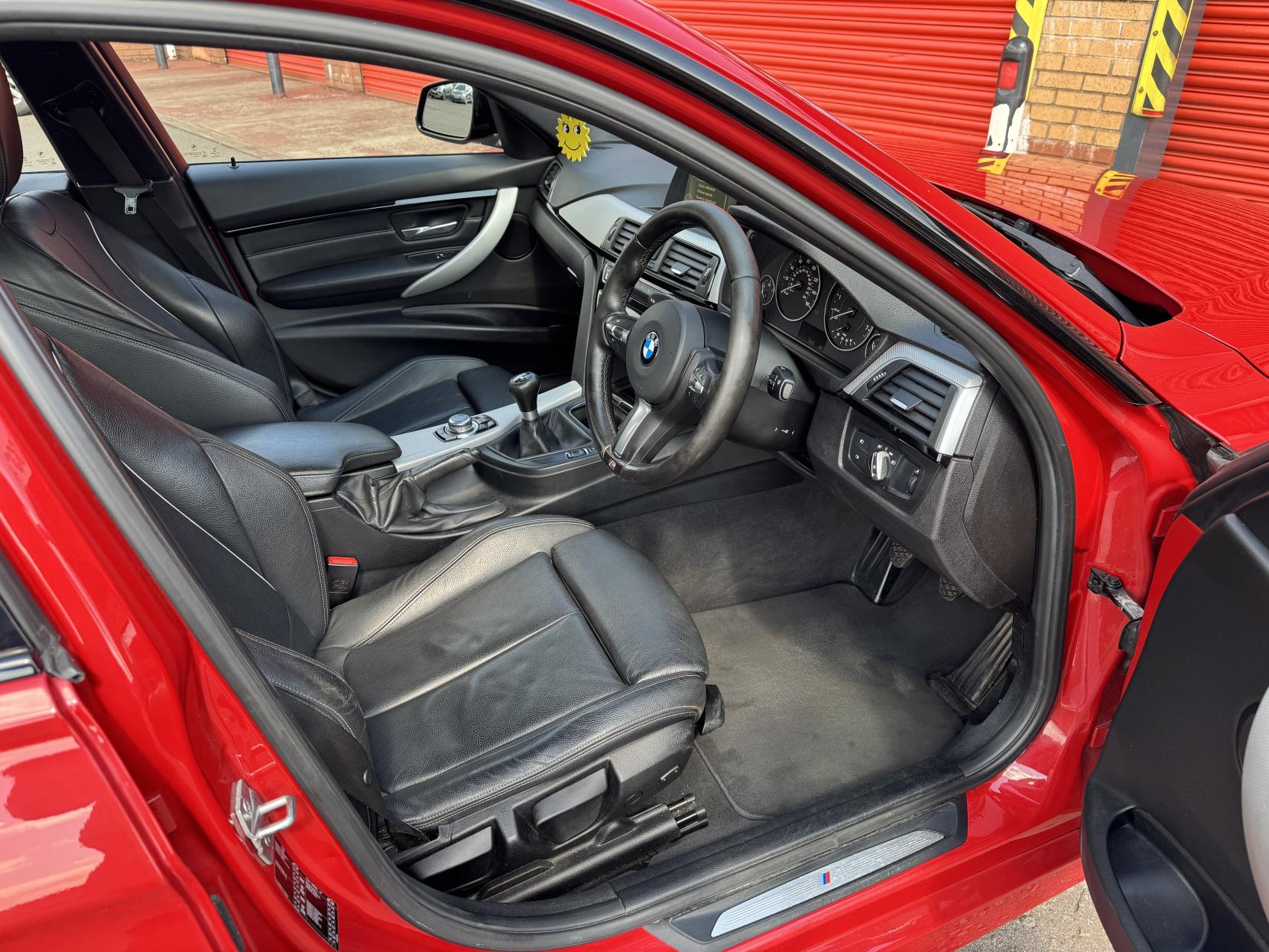BMW 3 Series 2.0 320i M Sport Saloon 4dr Petrol Manual Euro 6 (s/s) (184 ps)