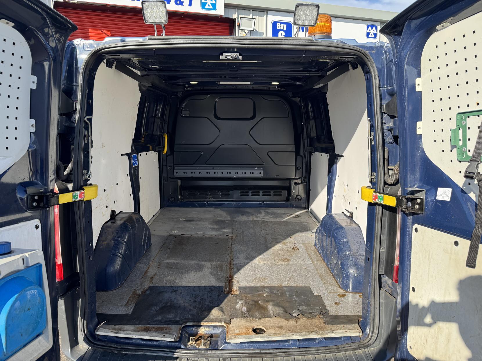 Ford Transit Custom 2.0 TDCi 340 Panel Van 5dr Diesel Manual L1 H1 (172 g/km, 128 bhp)