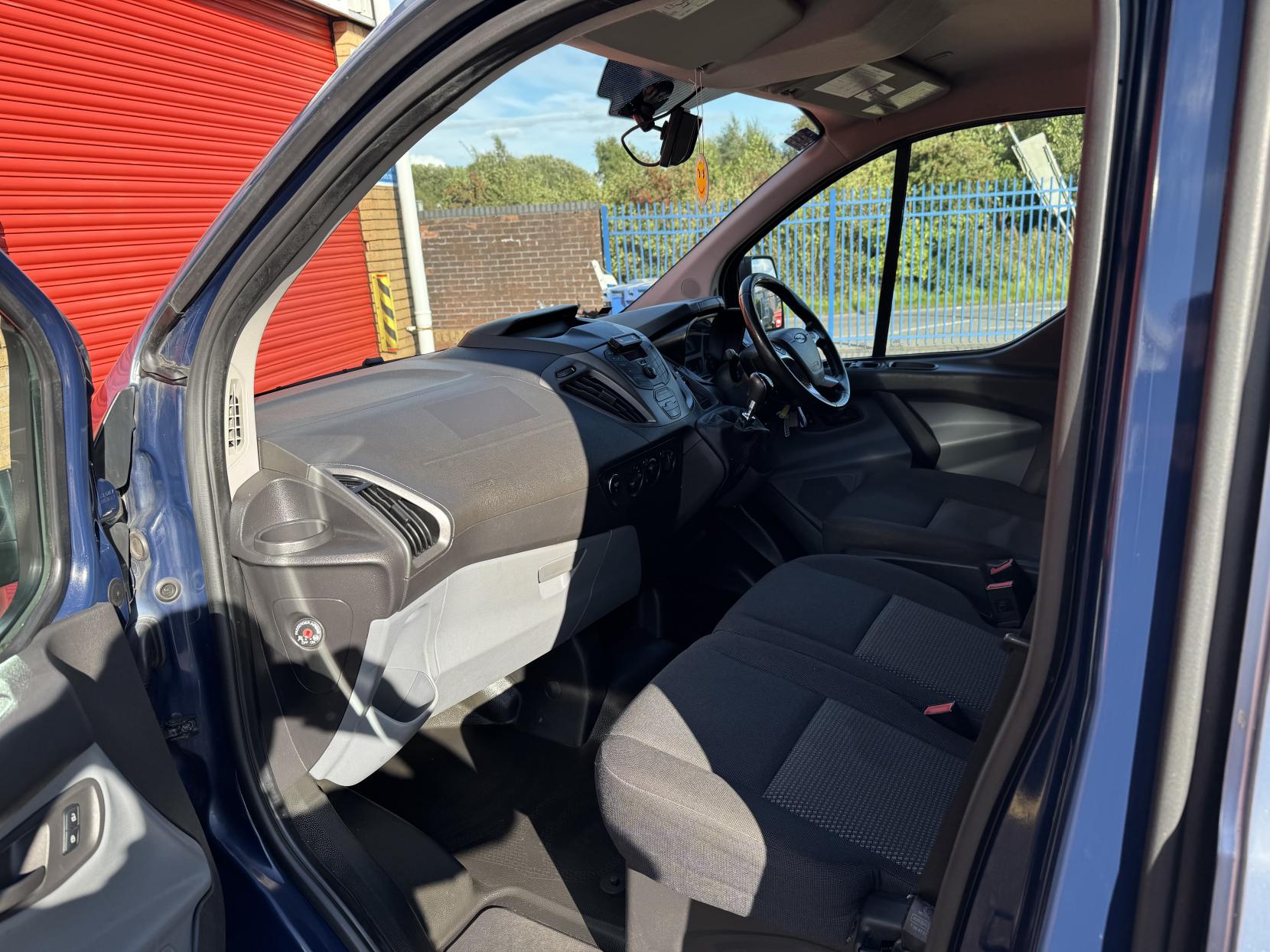 Ford Transit Custom 2.0 TDCi 340 Panel Van 5dr Diesel Manual L1 H1 (172 g/km, 128 bhp)