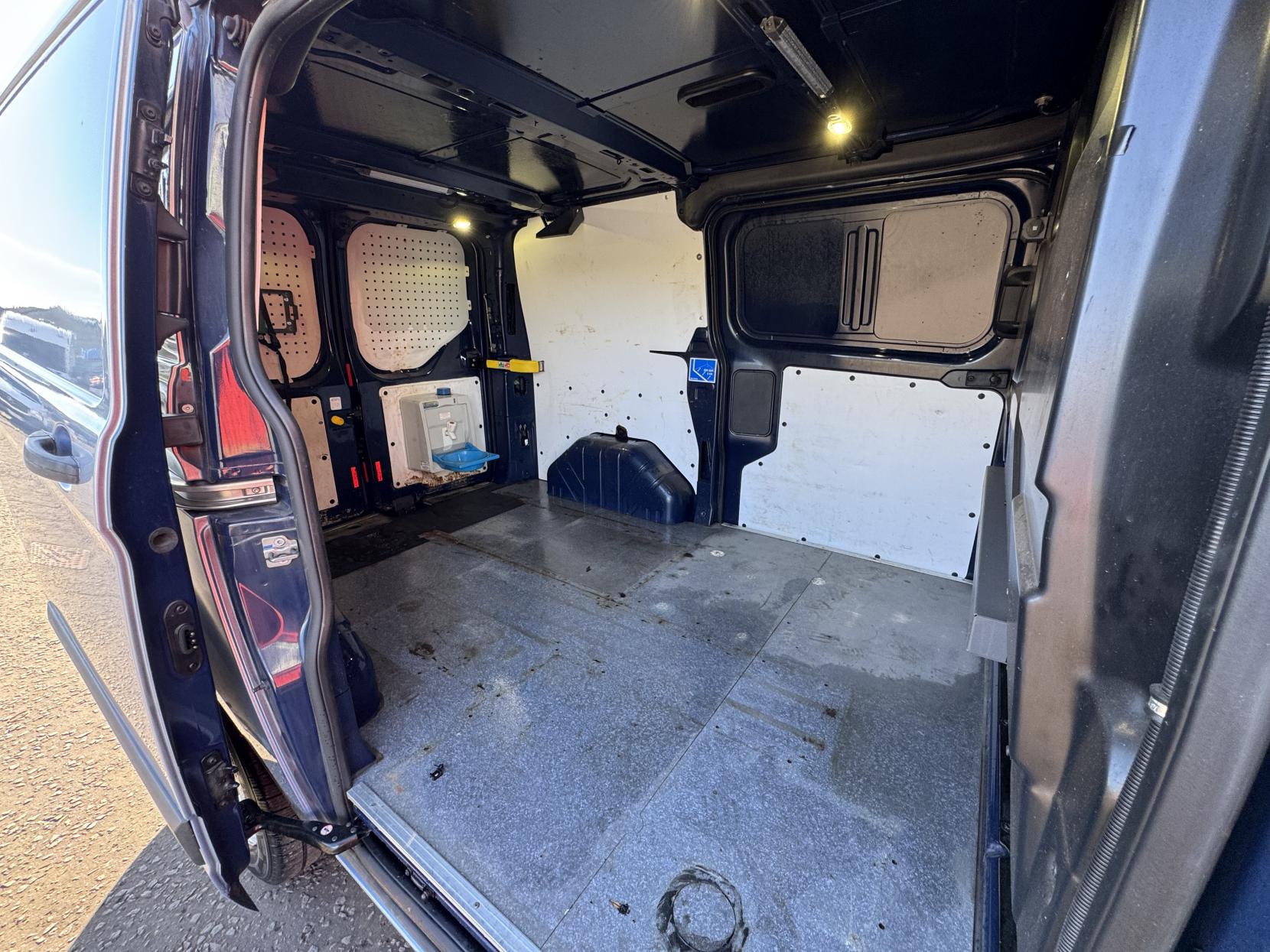 Ford Transit Custom 2.0 TDCi 340 Panel Van 5dr Diesel Manual L1 H1 (172 g/km, 128 bhp)