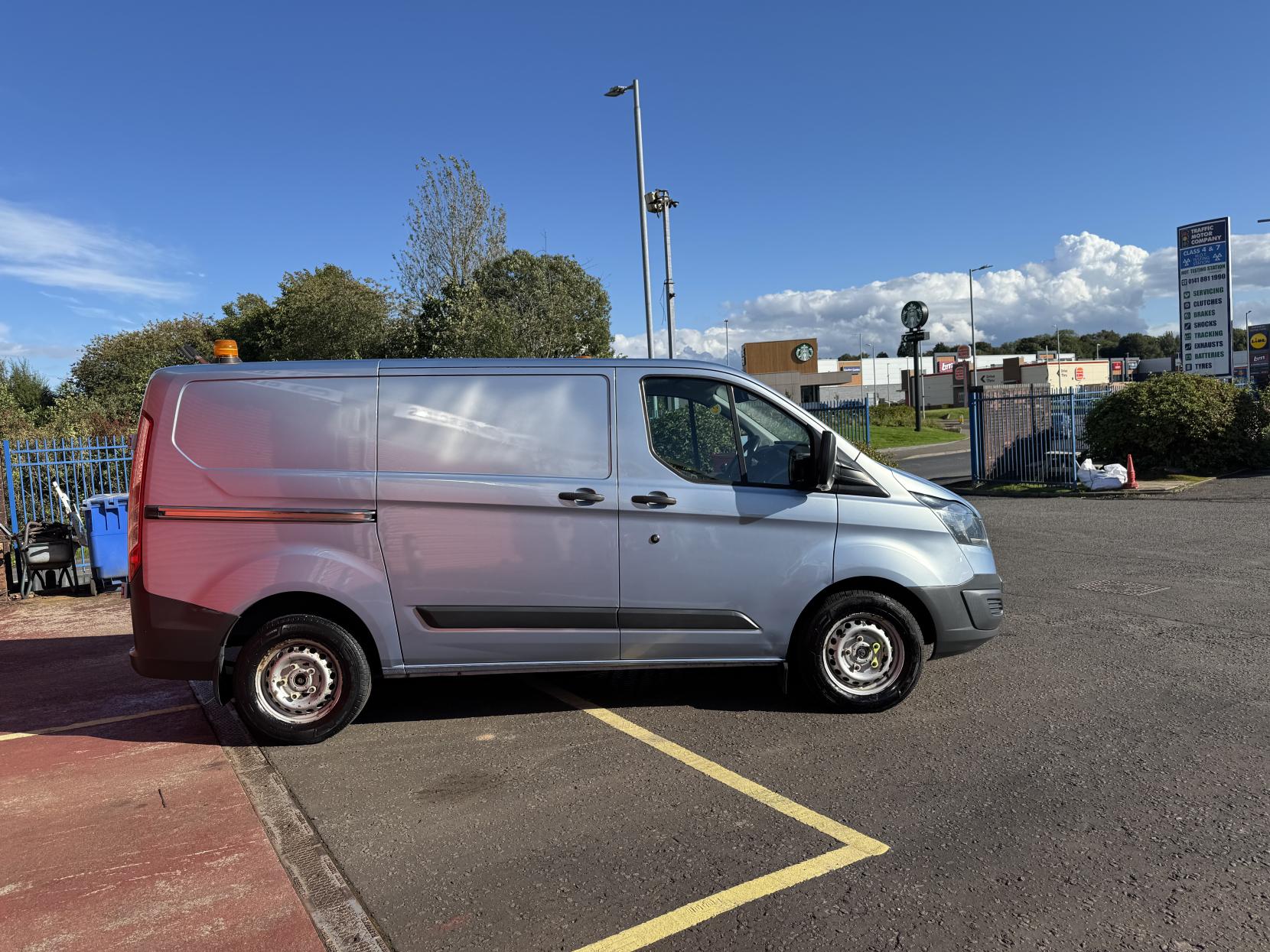 Ford Transit Custom 2.0 TDCi 340 Panel Van 5dr Diesel Manual L1 H1 (172 g/km, 128 bhp)