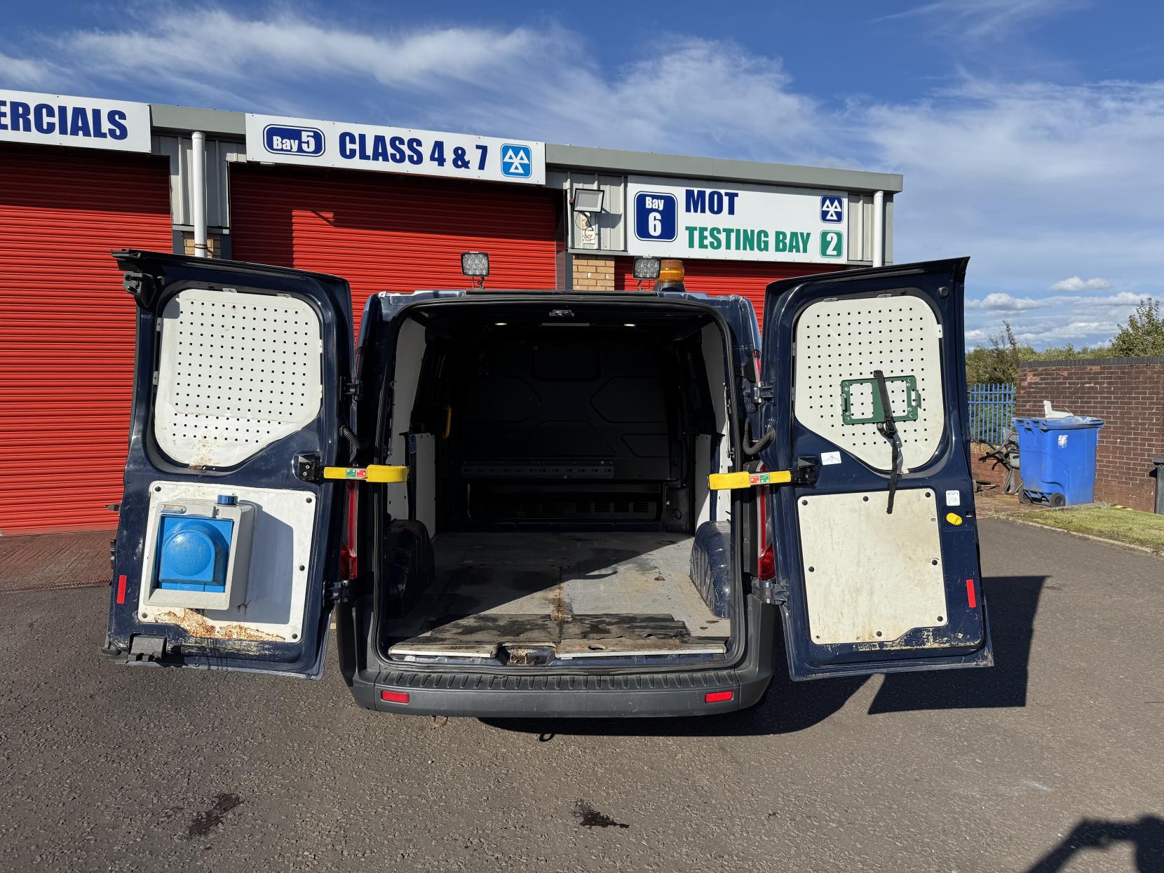 Ford Transit Custom 2.0 TDCi 340 Panel Van 5dr Diesel Manual L1 H1 (172 g/km, 128 bhp)