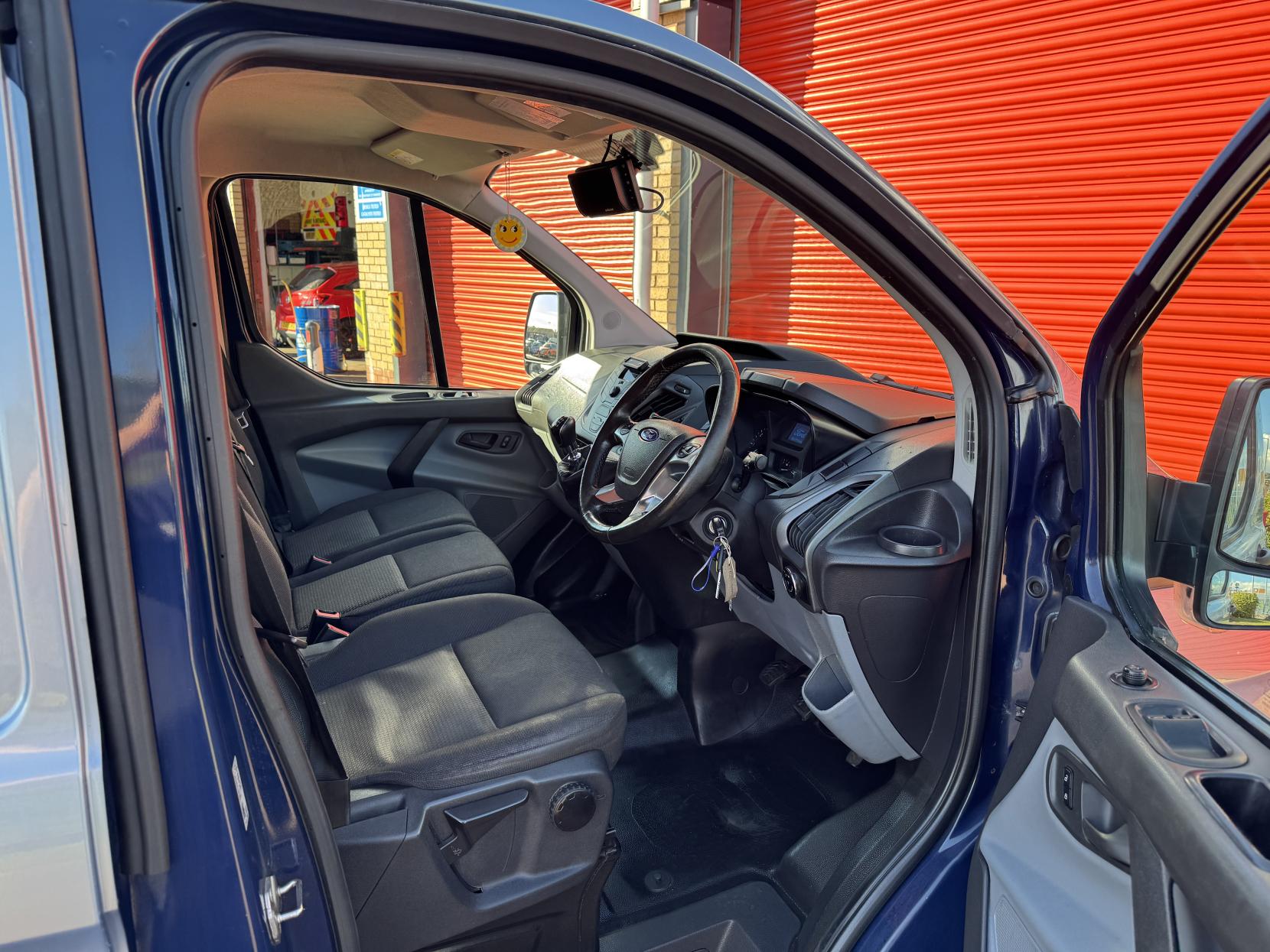 Ford Transit Custom 2.0 TDCi 340 Panel Van 5dr Diesel Manual L1 H1 (172 g/km, 128 bhp)