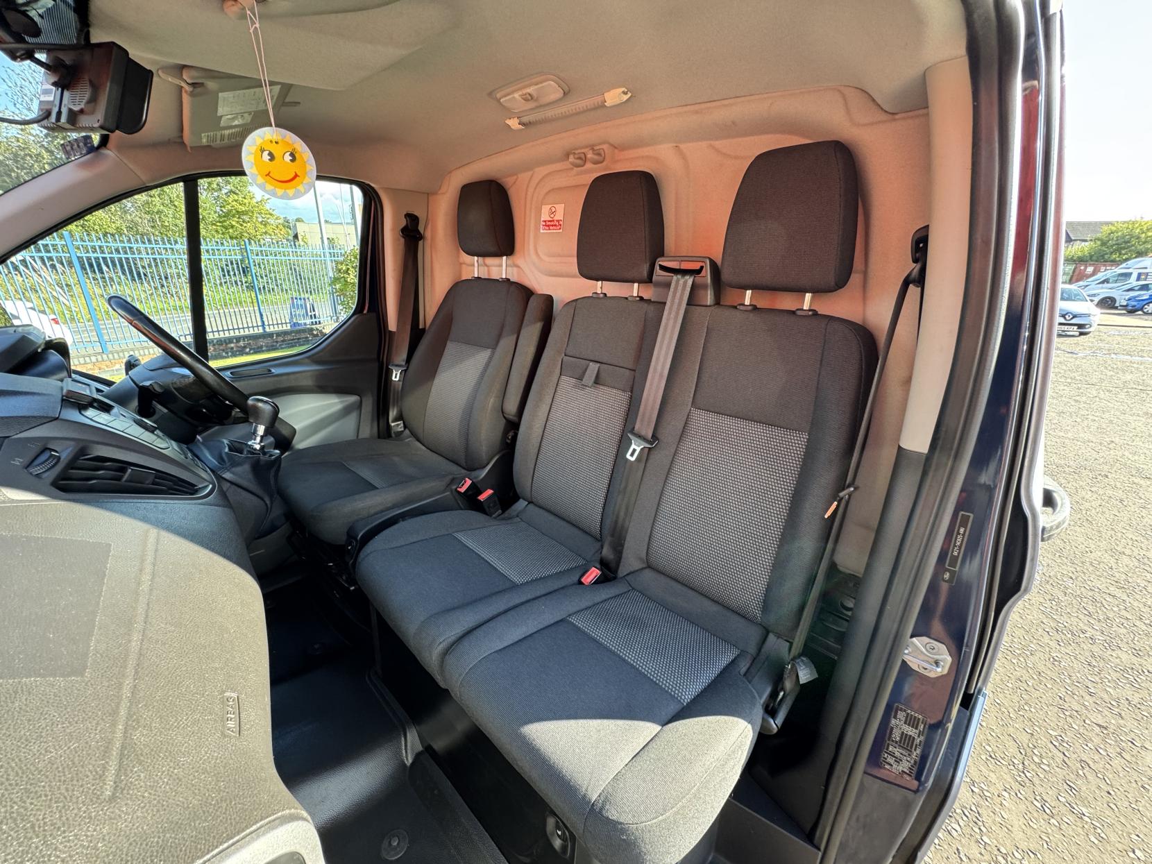 Ford Transit Custom 2.0 TDCi 340 Panel Van 5dr Diesel Manual L1 H1 (172 g/km, 128 bhp)