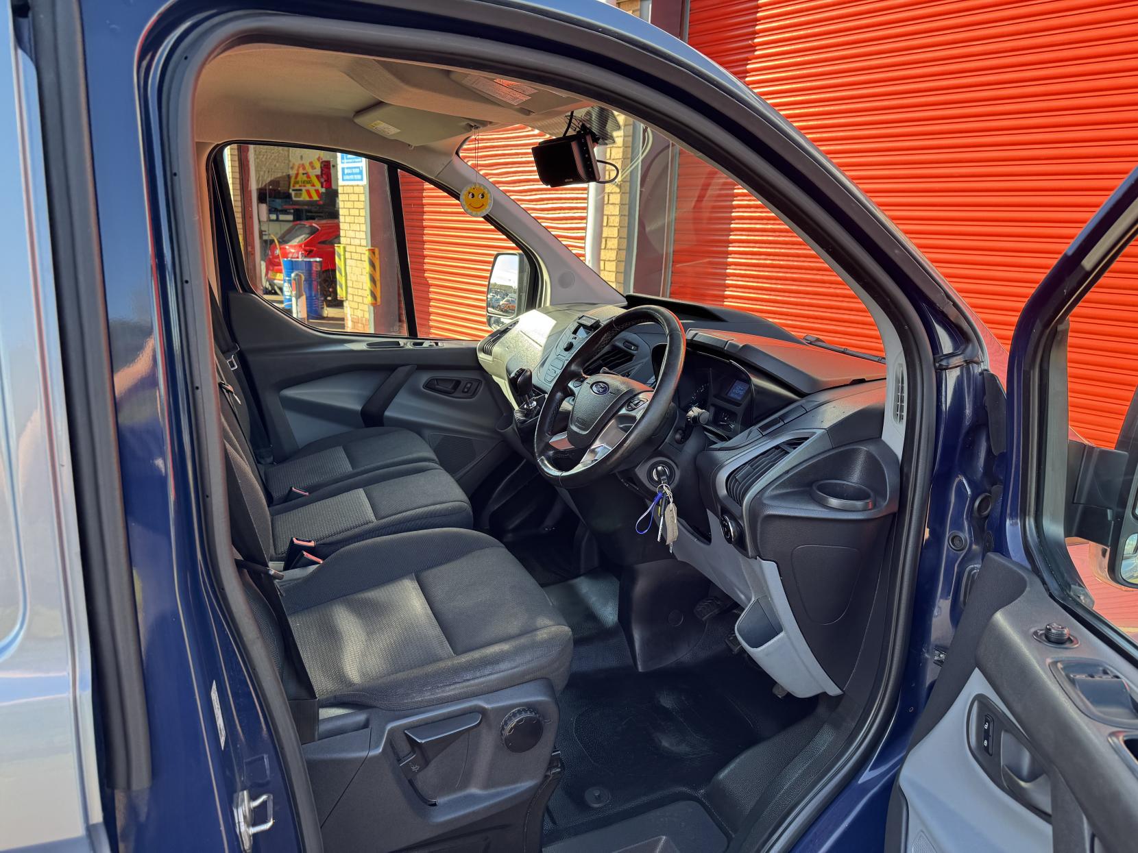 Ford Transit Custom 2.0 TDCi 340 Panel Van 5dr Diesel Manual L1 H1 (172 g/km, 128 bhp)