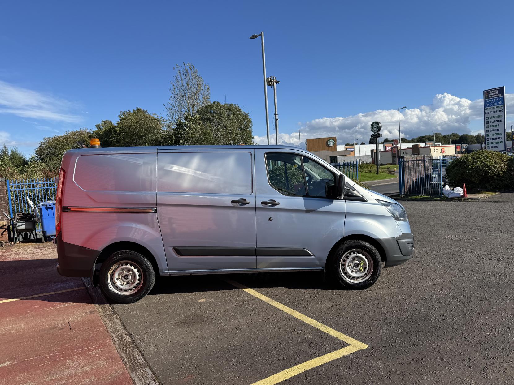 Ford Transit Custom 2.0 TDCi 340 Panel Van 5dr Diesel Manual L1 H1 (172 g/km, 128 bhp)