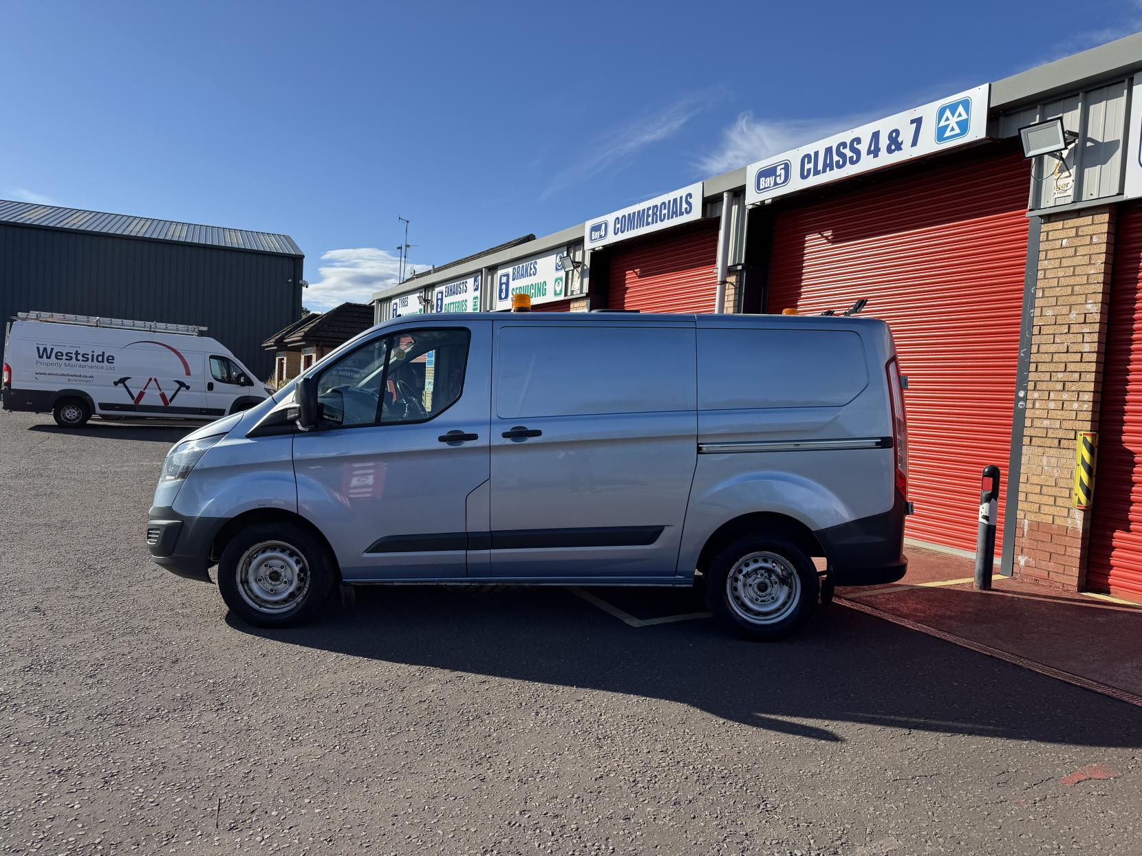 Ford Transit Custom 2.0 TDCi 340 Panel Van 5dr Diesel Manual L1 H1 (172 g/km, 128 bhp)
