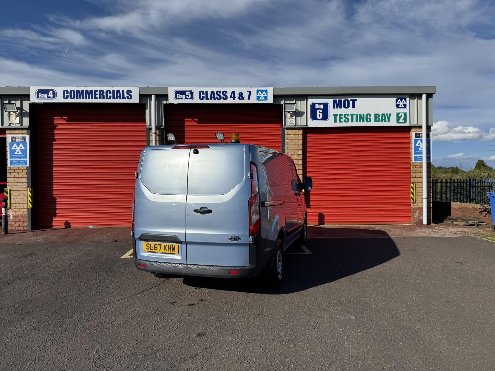 Ford Transit Custom 2.0 TDCi 340 Panel Van 5dr Diesel Manual L1 H1 (172 g/km, 128 bhp)