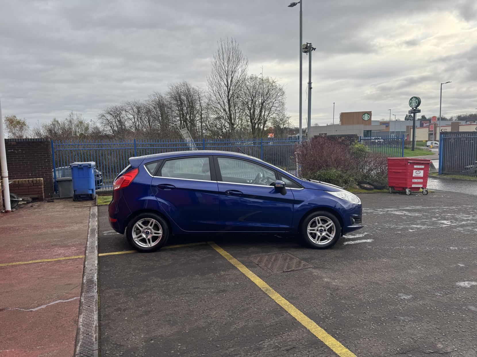 Ford Fiesta 1.25 Zetec Hatchback 5dr Petrol Manual Euro 5 (82 ps)