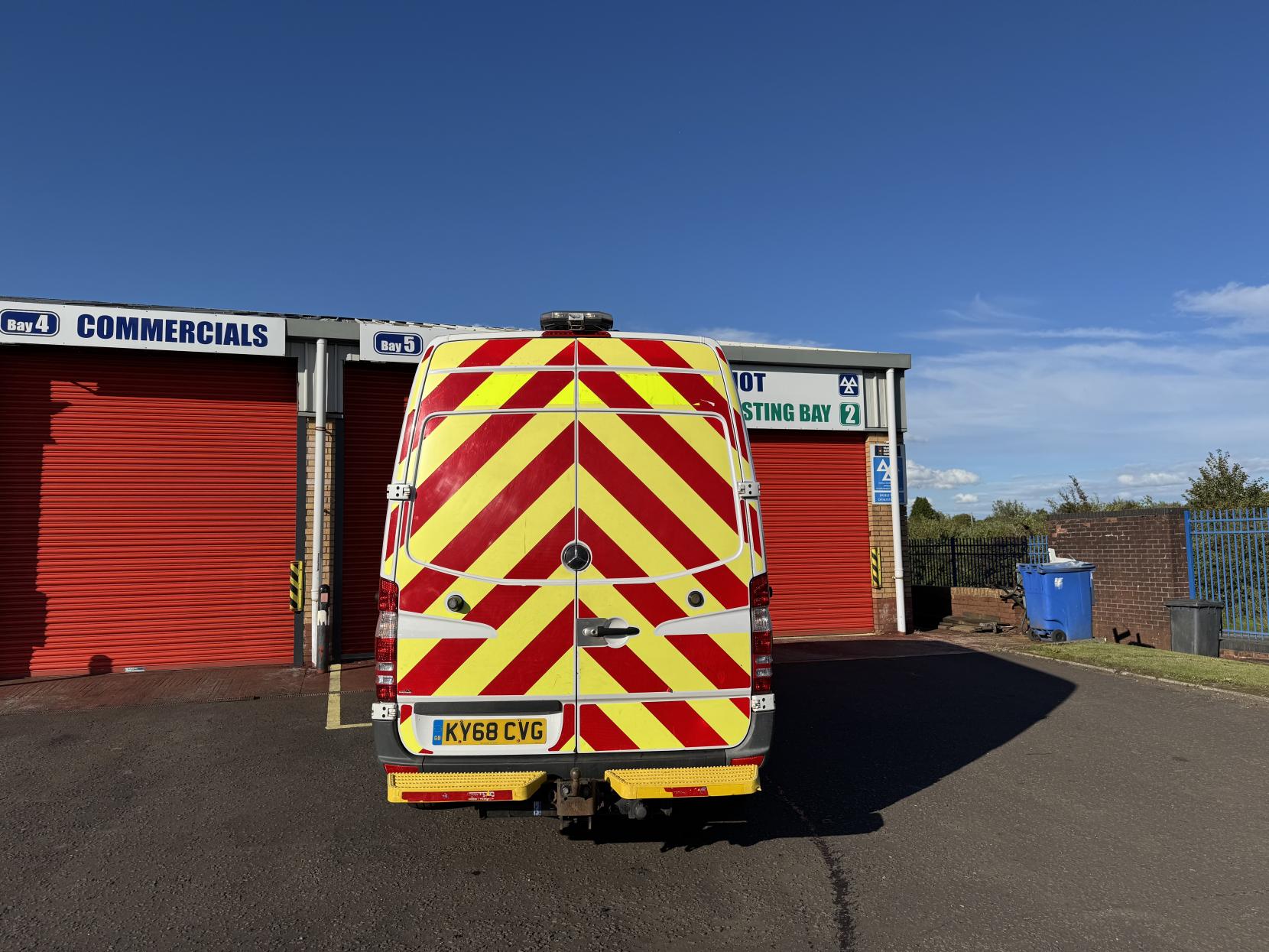 Mercedes-Benz Sprinter 2.1 314 CDi Panel Van 5dr Diesel Manual RWD L2 (213 g/km, 140 bhp)