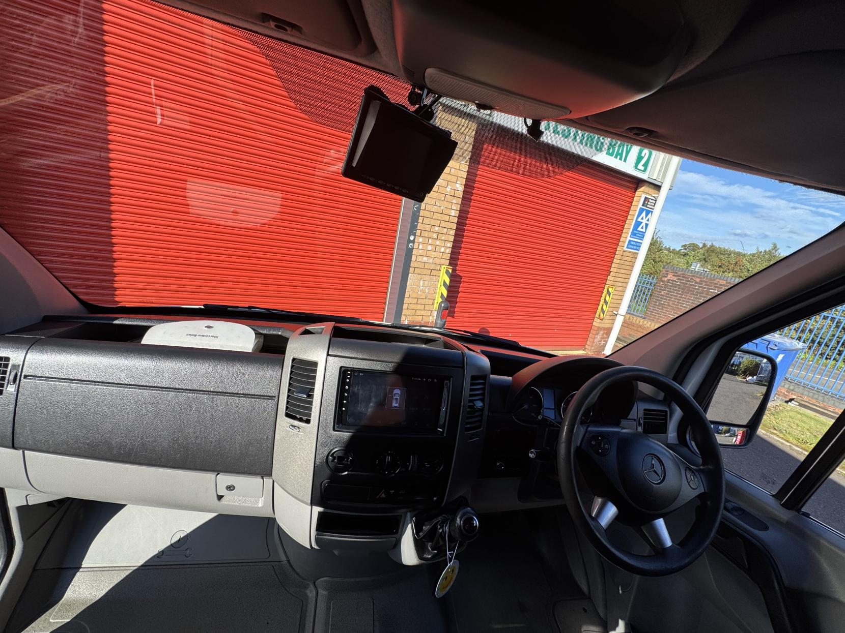 Mercedes-Benz Sprinter 2.1 314 CDi Panel Van 5dr Diesel Manual RWD L2 (213 g/km, 140 bhp)