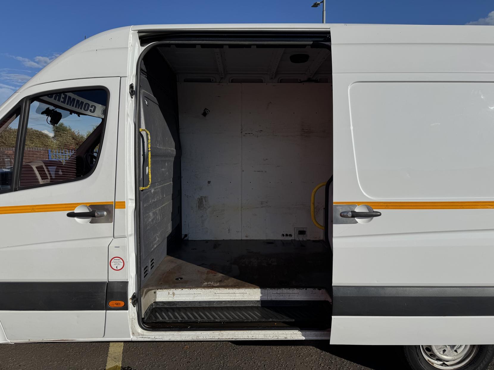 Mercedes-Benz Sprinter 2.1 314 CDi Panel Van 5dr Diesel Manual RWD L2 (213 g/km, 140 bhp)