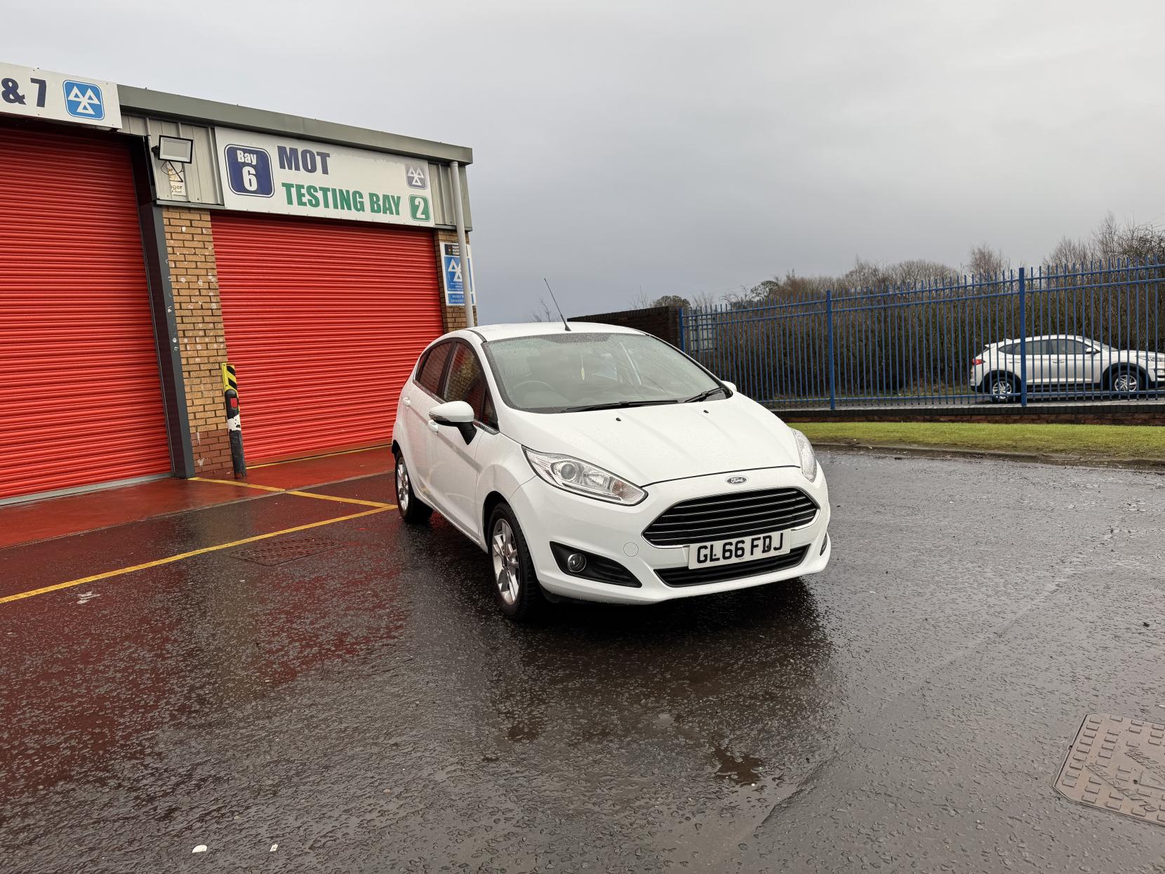 Ford Fiesta 1.5 TDCi Zetec Hatchback 5dr Diesel Manual Euro 6 (75 ps)