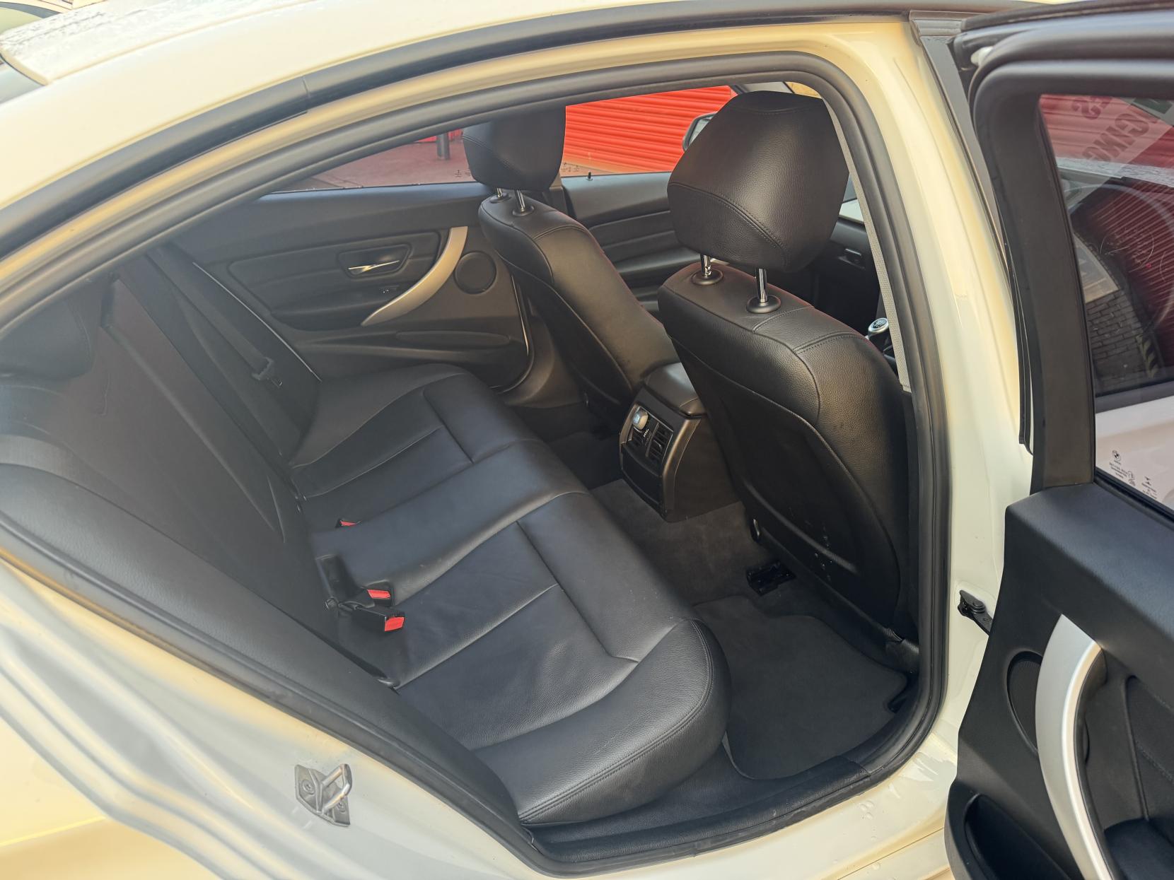 BMW 3 Series 2.0 320d ED Plus Saloon 4dr Diesel Manual Euro 6 (s/s) (163 ps)