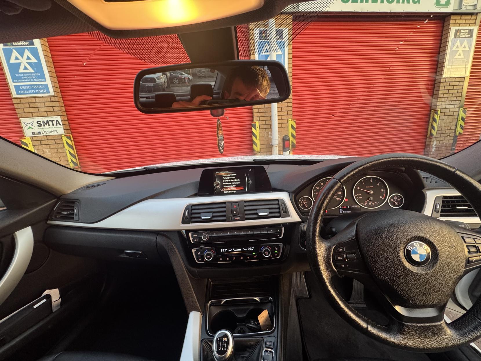 BMW 3 Series 2.0 320d ED Plus Saloon 4dr Diesel Manual Euro 6 (s/s) (163 ps)