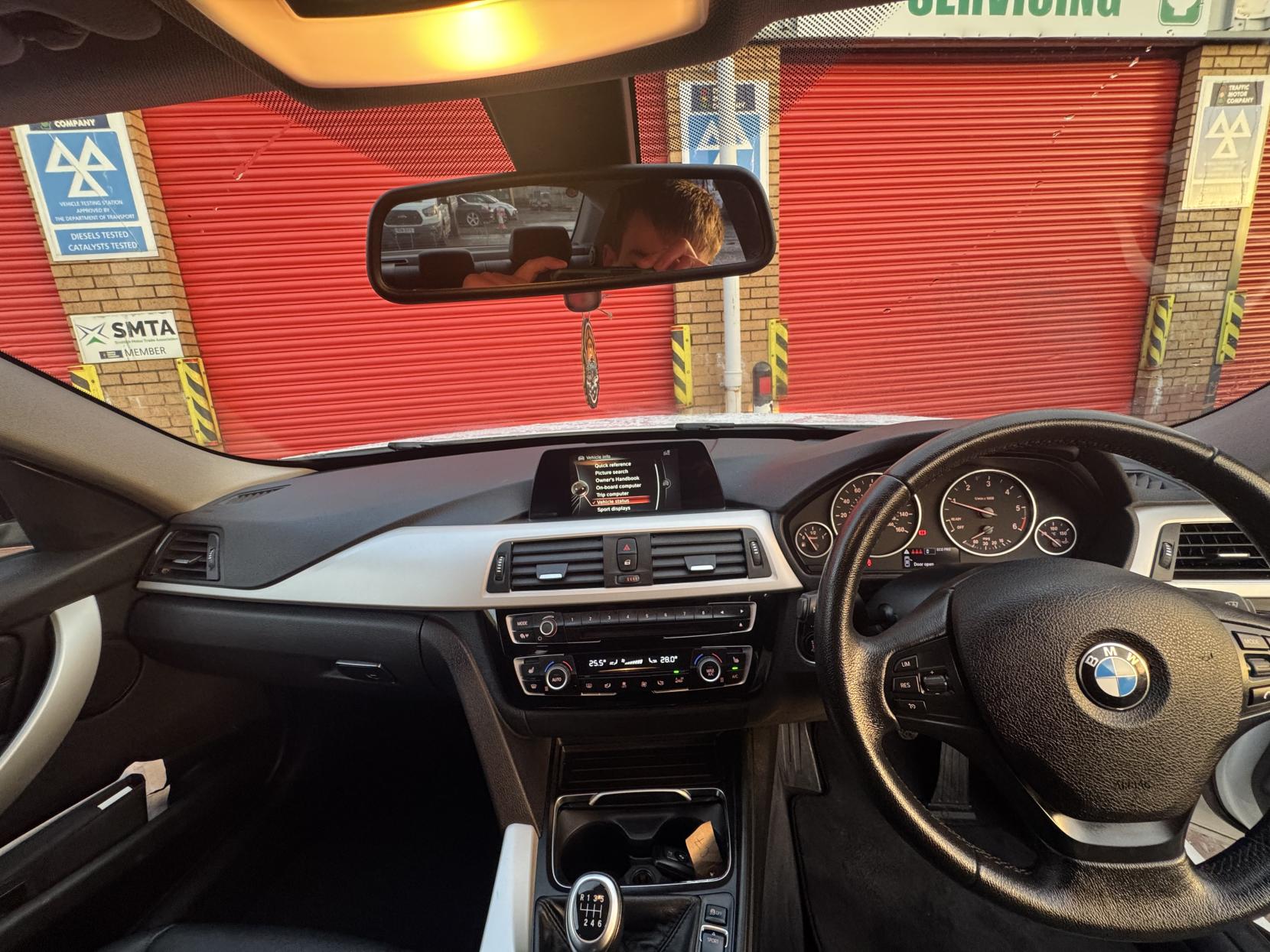 BMW 3 Series 2.0 320d ED Plus Saloon 4dr Diesel Manual Euro 6 (s/s) (163 ps)