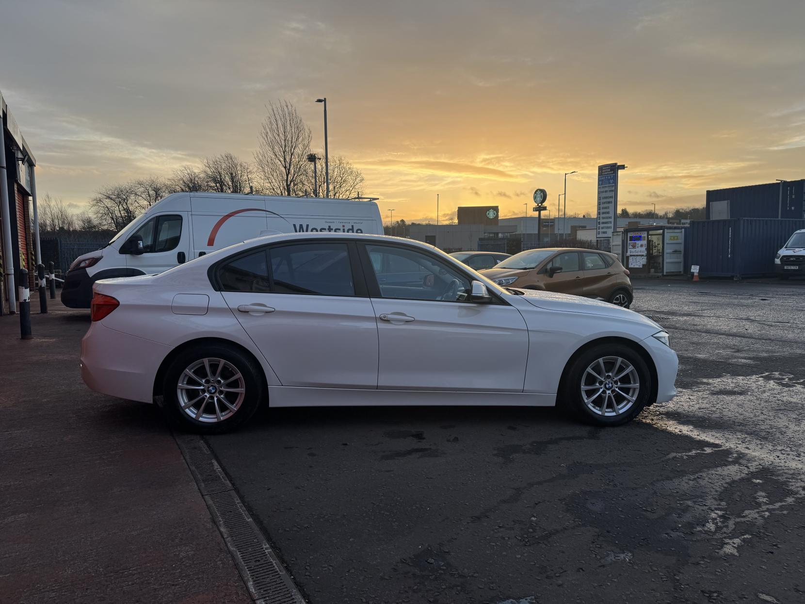 BMW 3 Series 2.0 320d ED Plus Saloon 4dr Diesel Manual Euro 6 (s/s) (163 ps)